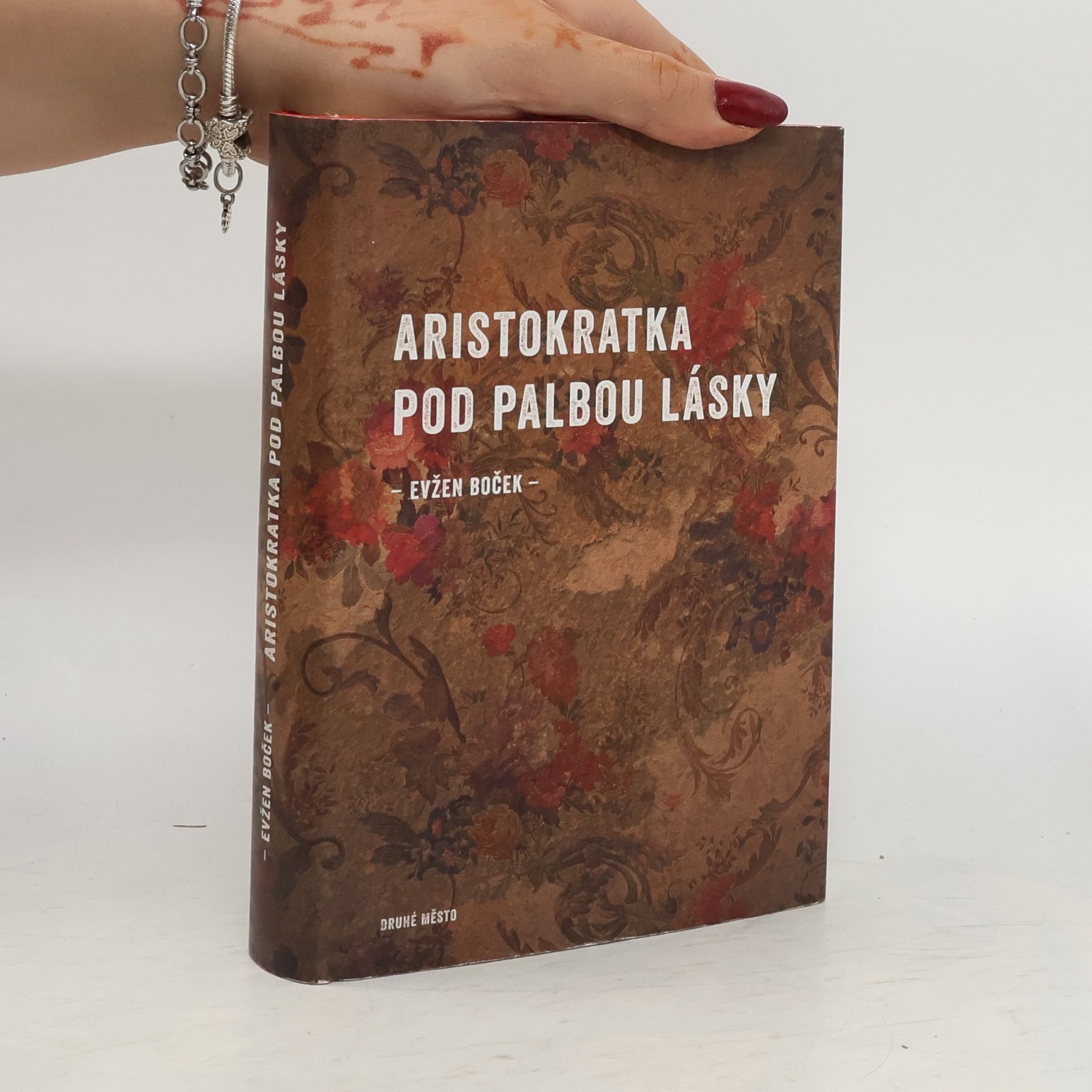 Evžen Boček Aristokratka pod palbou lásky