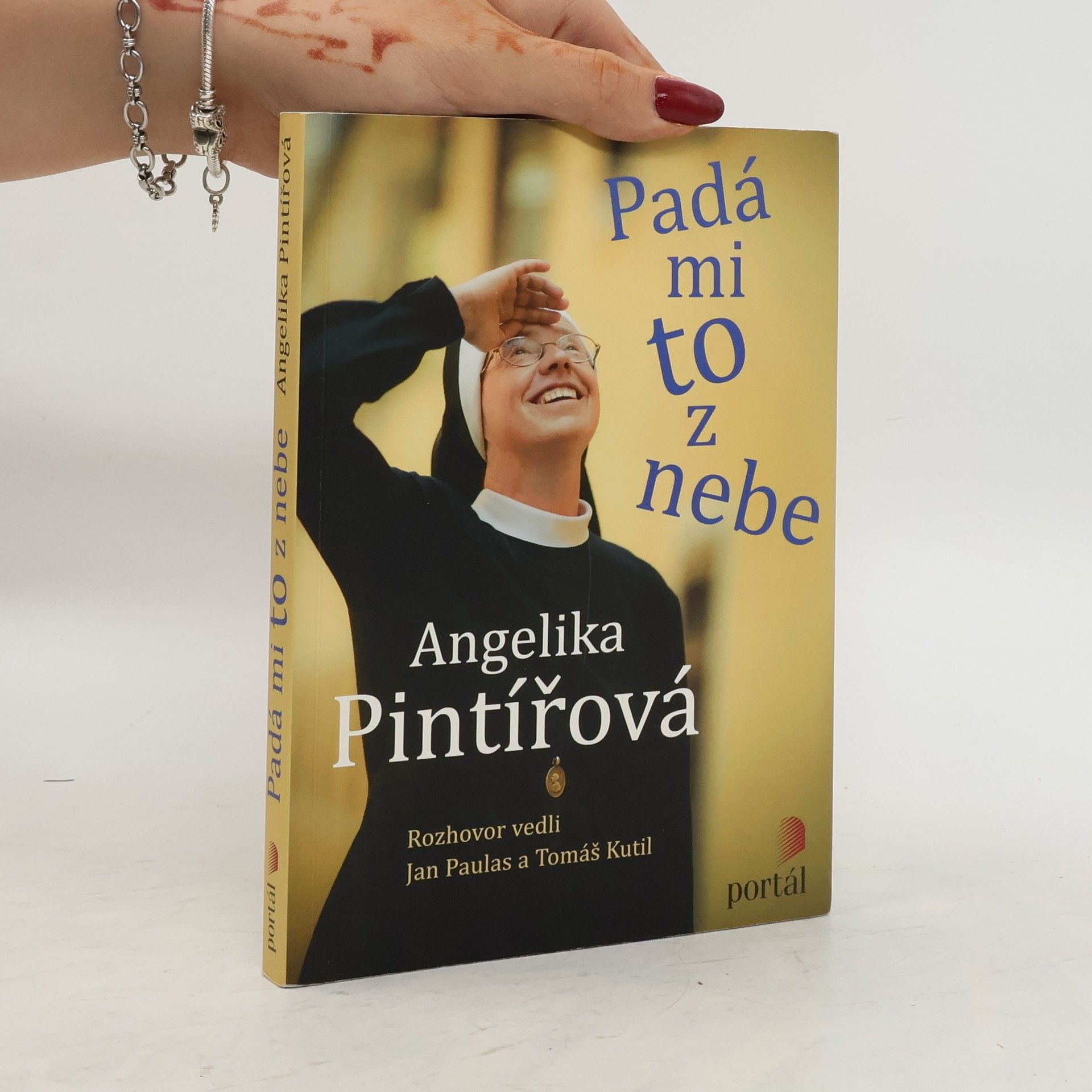 Angelika Pintířová Padá mi to z nebe