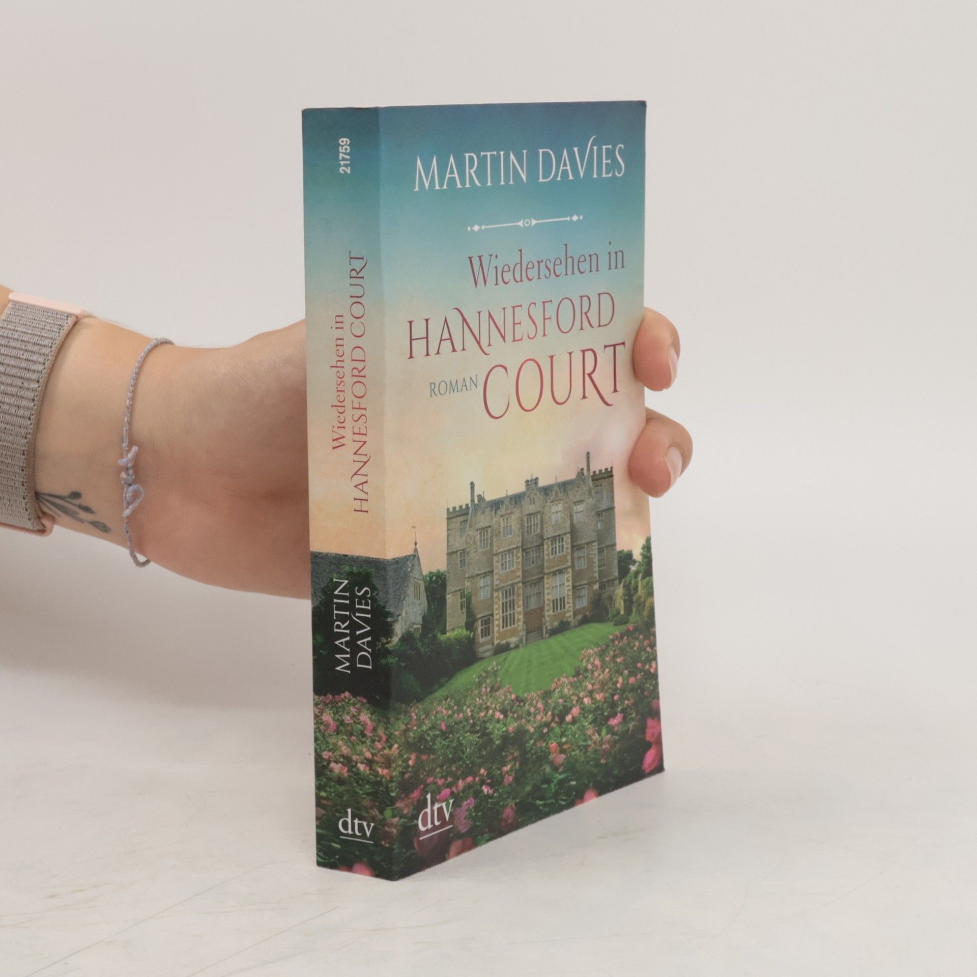 Martin Davies Wiedersehen in Hannesford Court