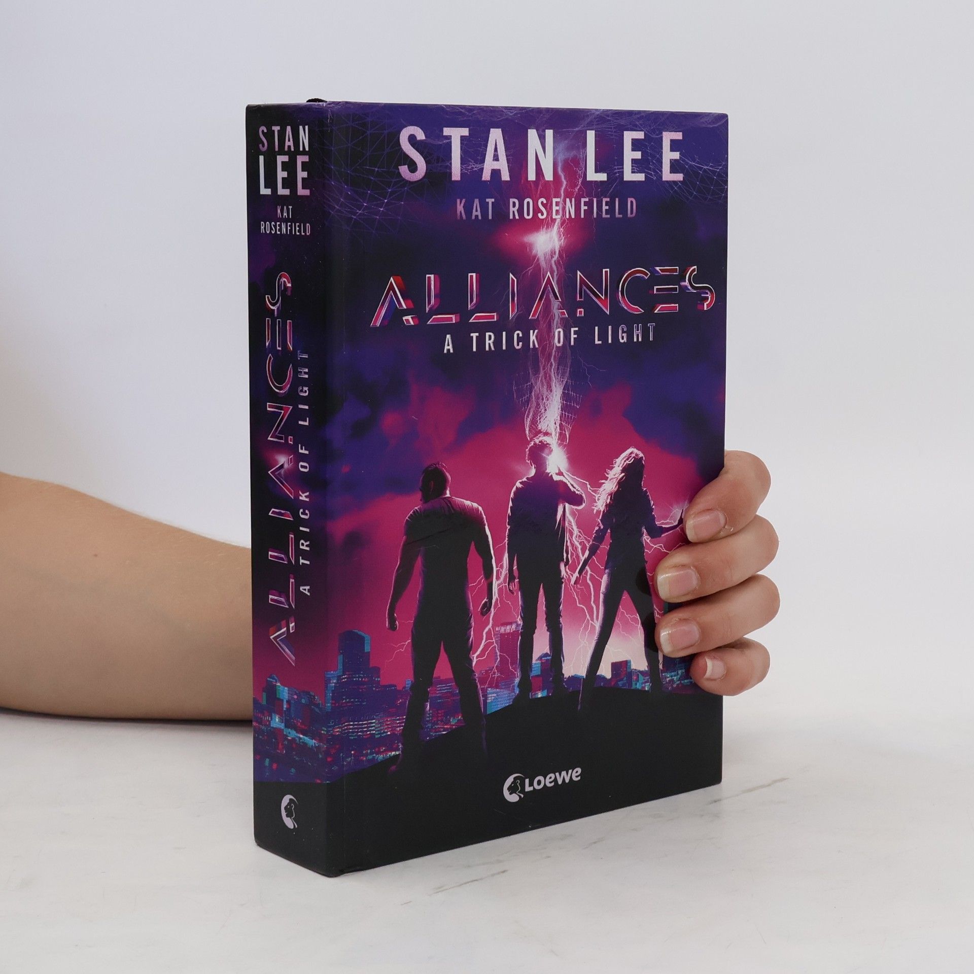 Stan Lee Stan Lee's Alliances - A Trick of Light