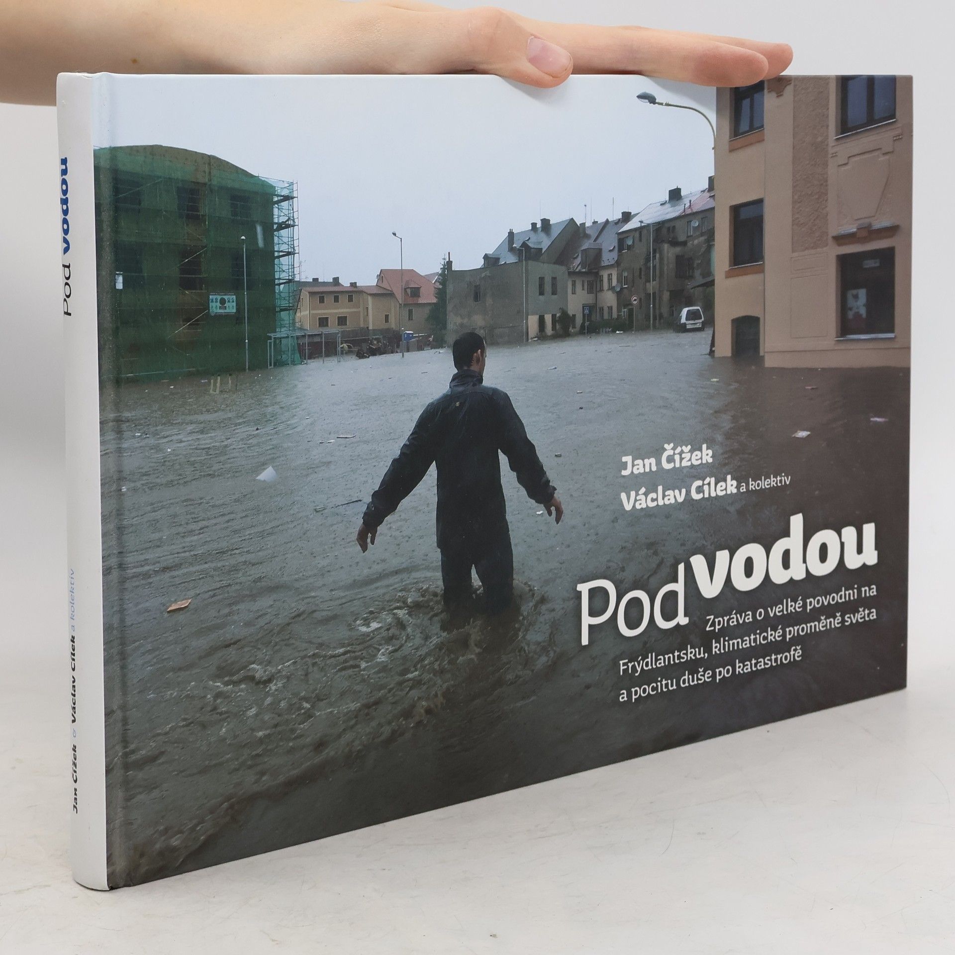 Václav Cílek Pod vodou