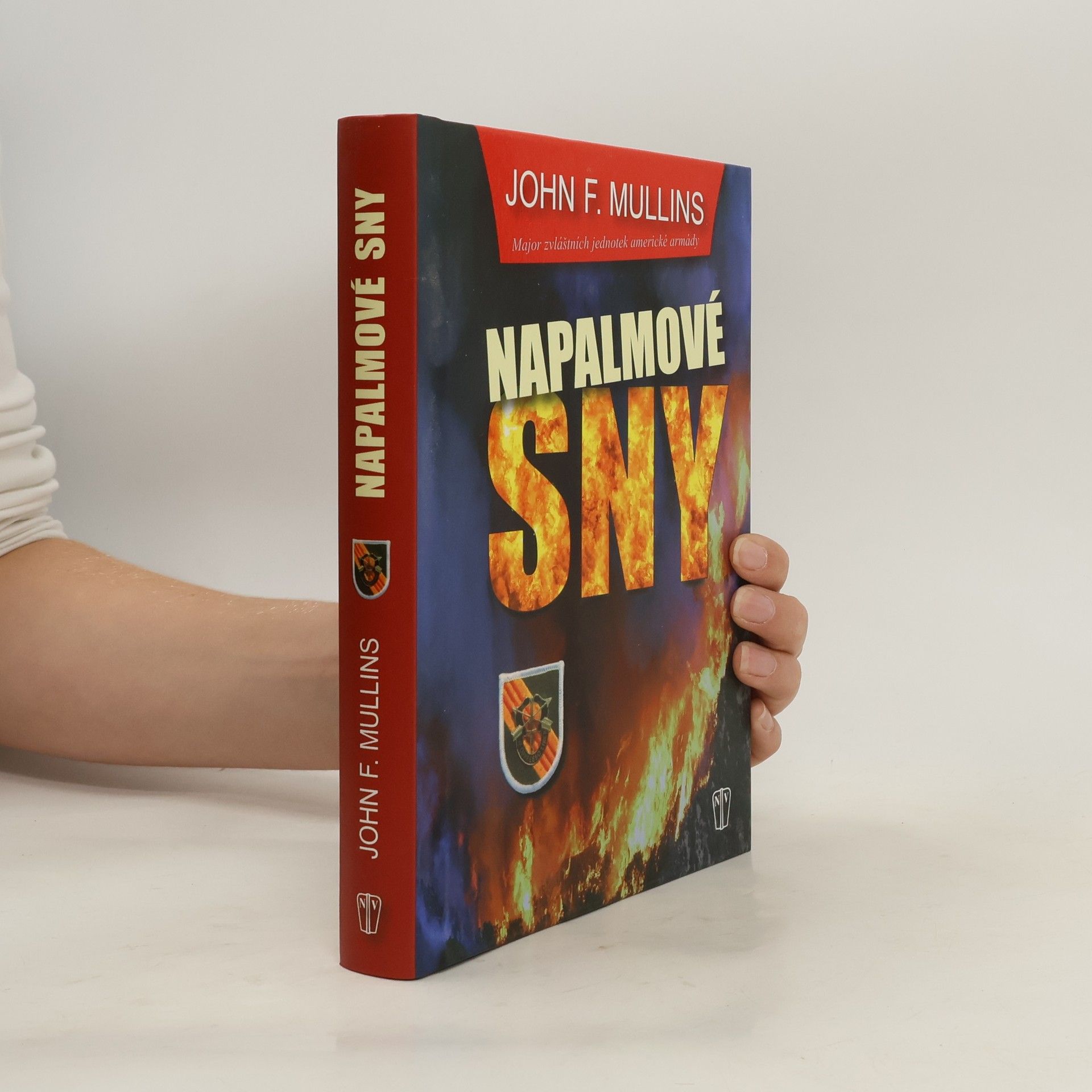 John F. Mullins Napalmové sny