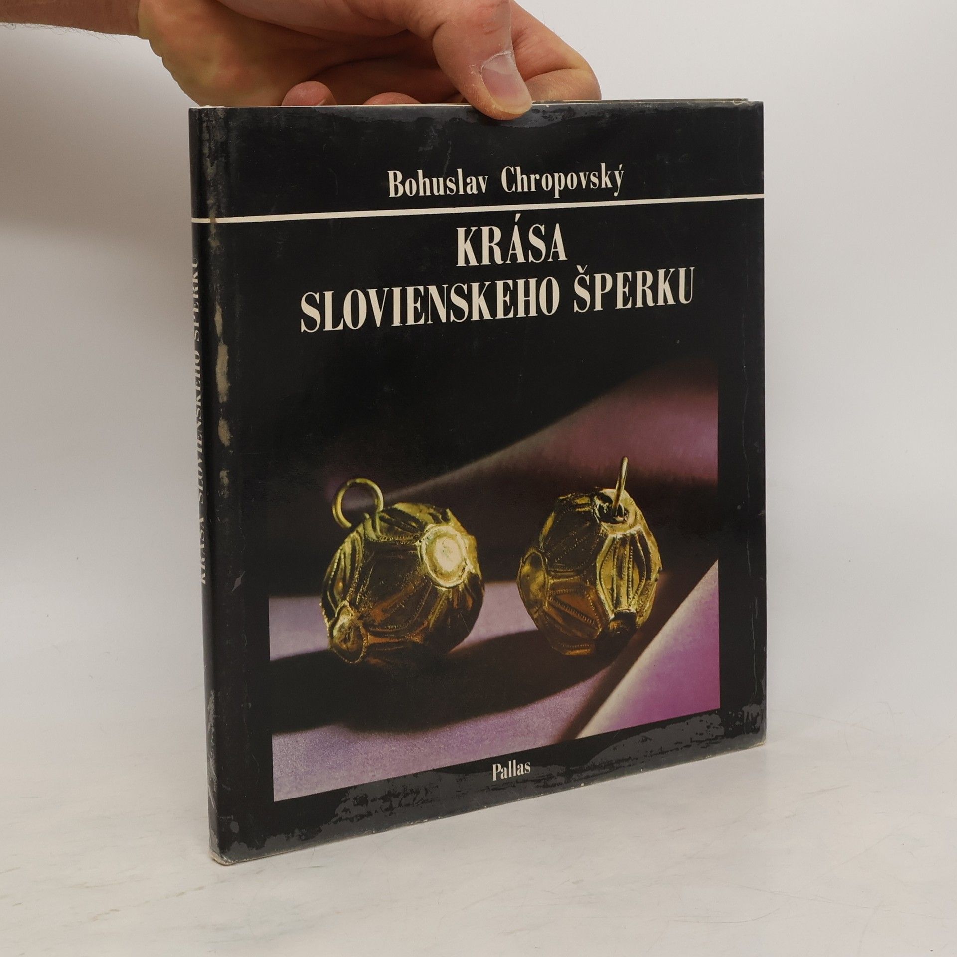 Bohuslav Chropovský Krása slovienskeho šperku