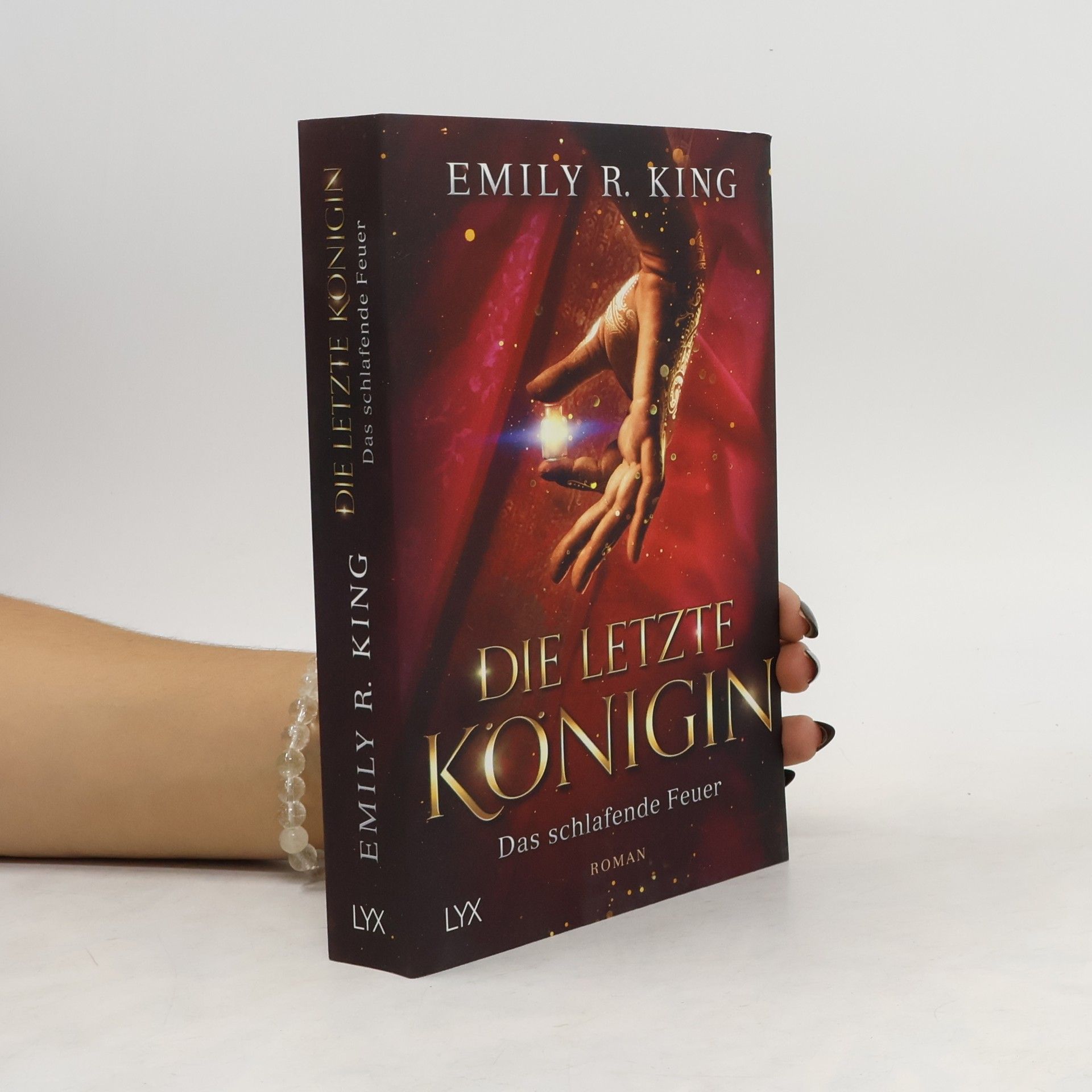 Emily R. King Das schlafende Feuer