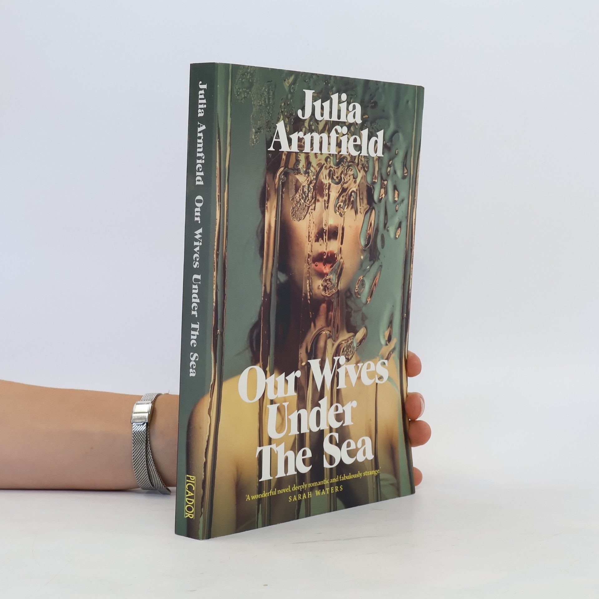 Julia Armfield Our wives under the sea