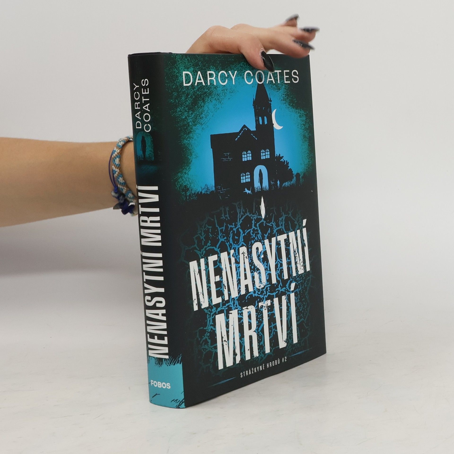 Darcy Coates Nenasytní mrtví