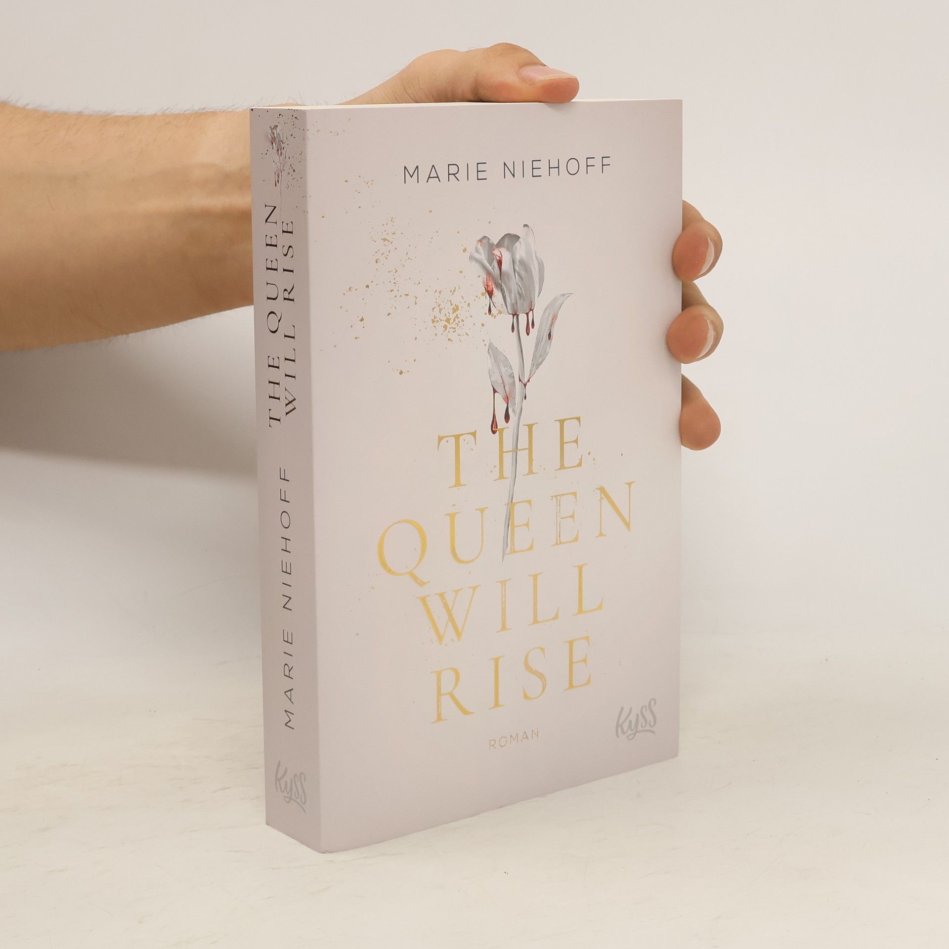 Marie Niehoff The Queen Will Rise