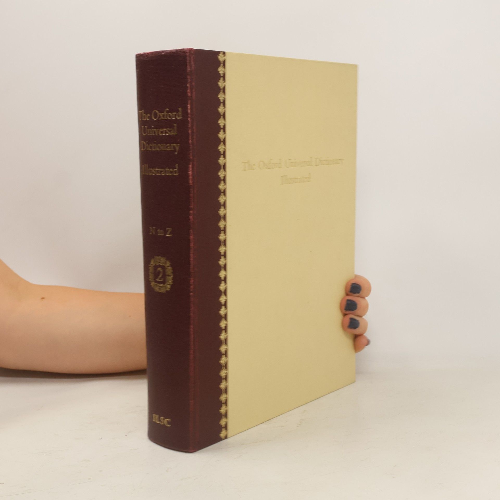 Autores varios The Oxford Universal Dictionary Illustrated 2