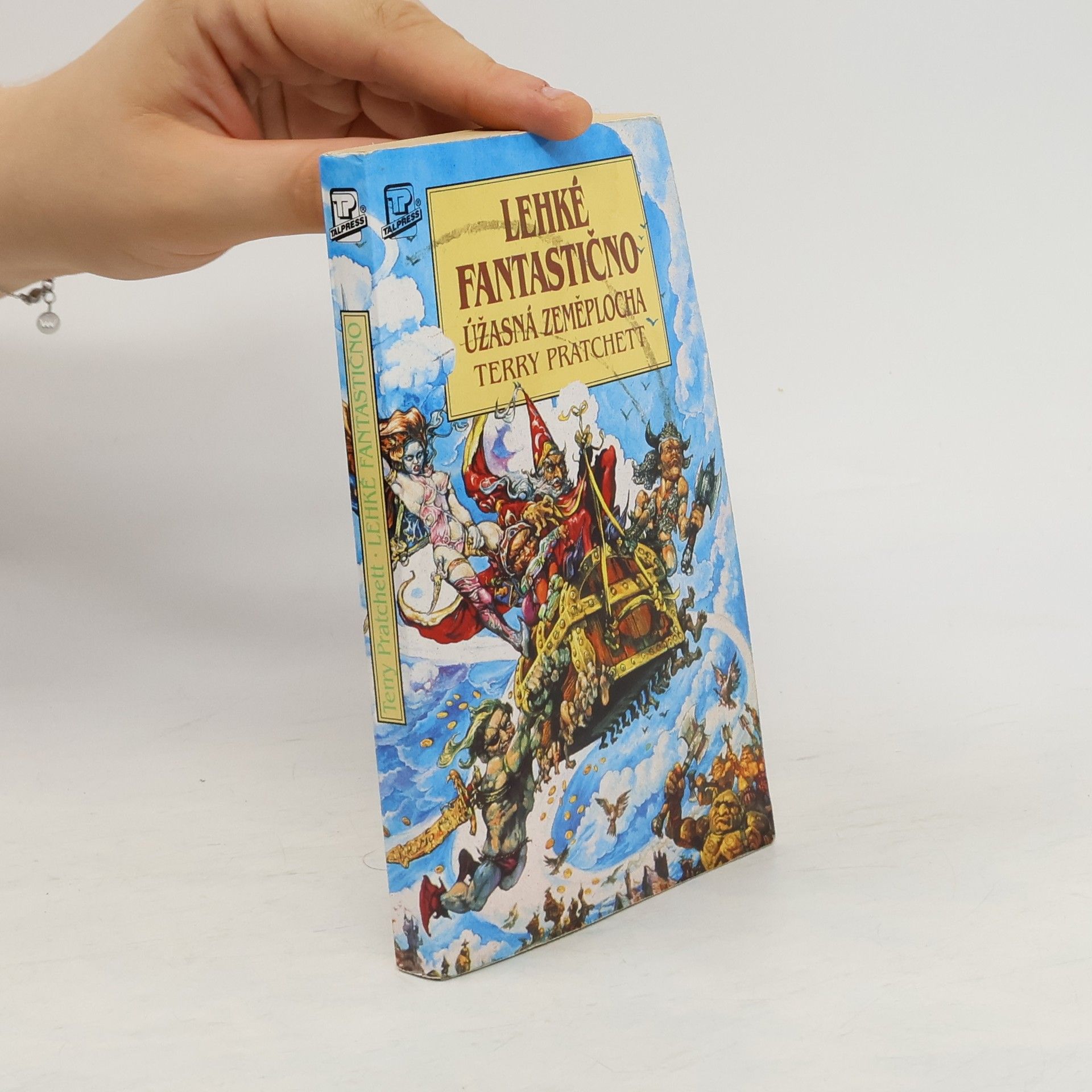Terry Pratchett Lehké fantastično