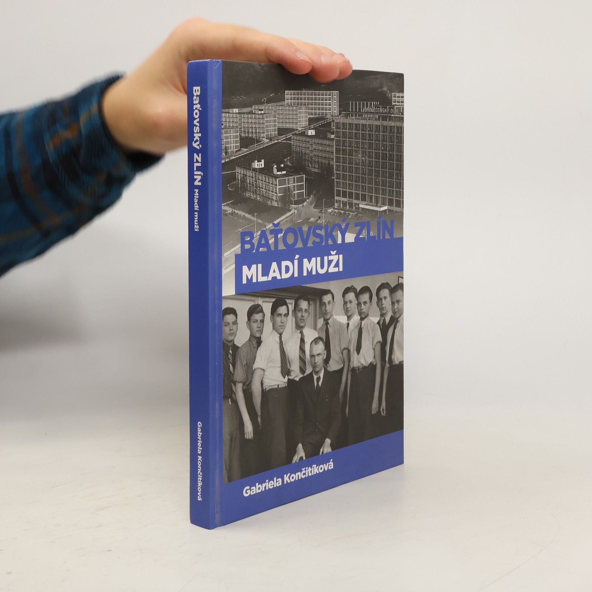 Collectif d'auteurs Baťovský Zlín. Mladé ženy