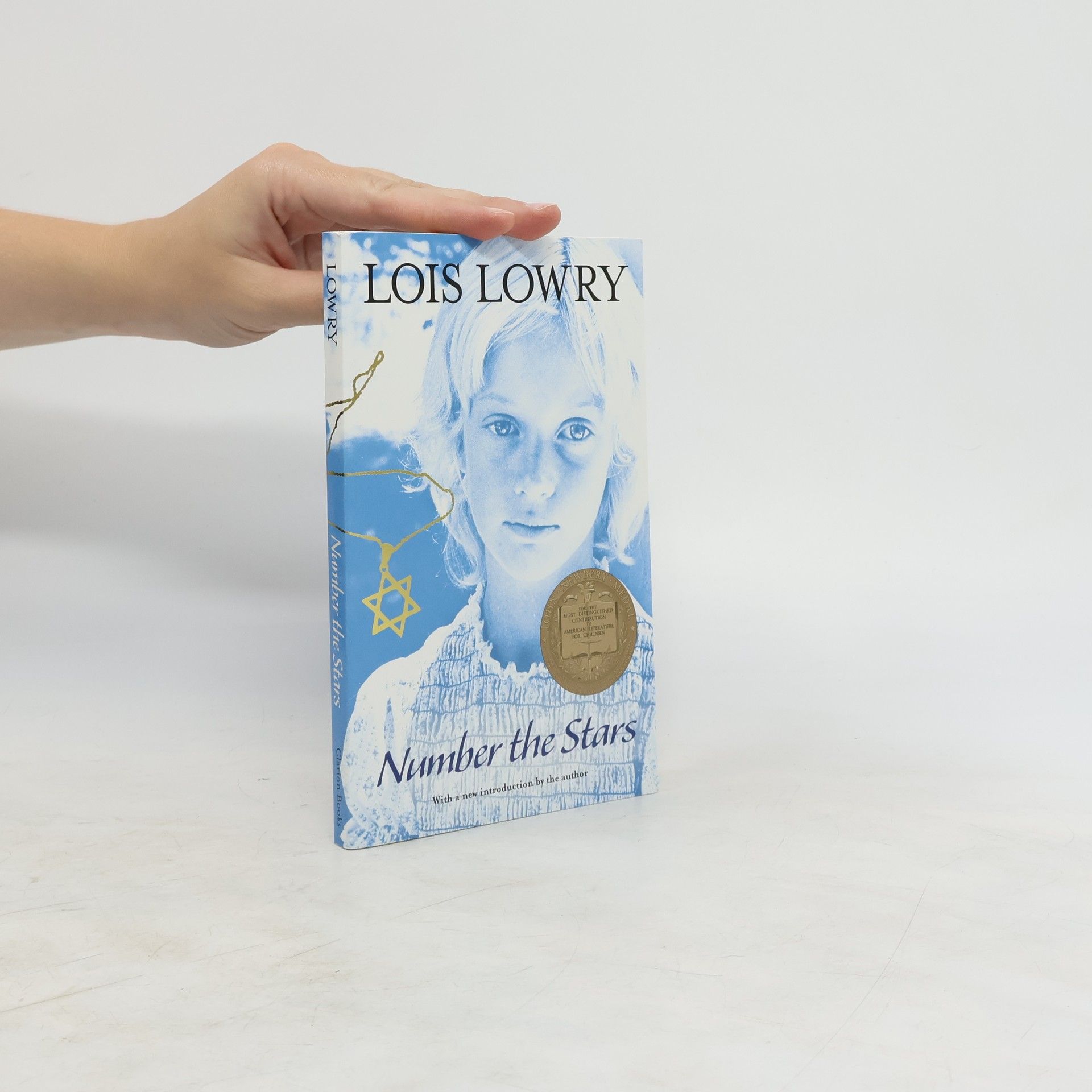 Lois Lowry NUMBER THE STARS