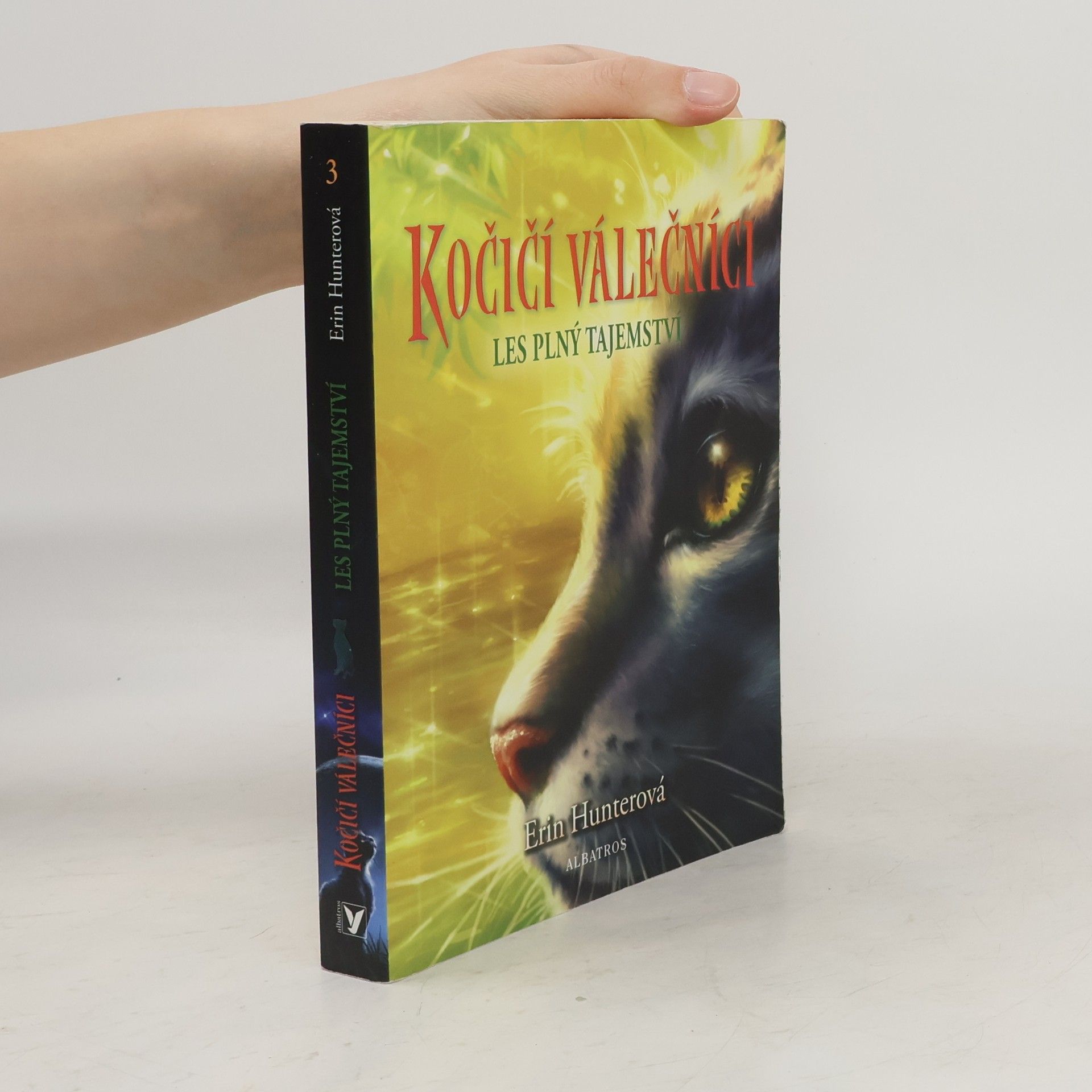 Erin Hunter Les plný tajemství. Kočičí válečníci