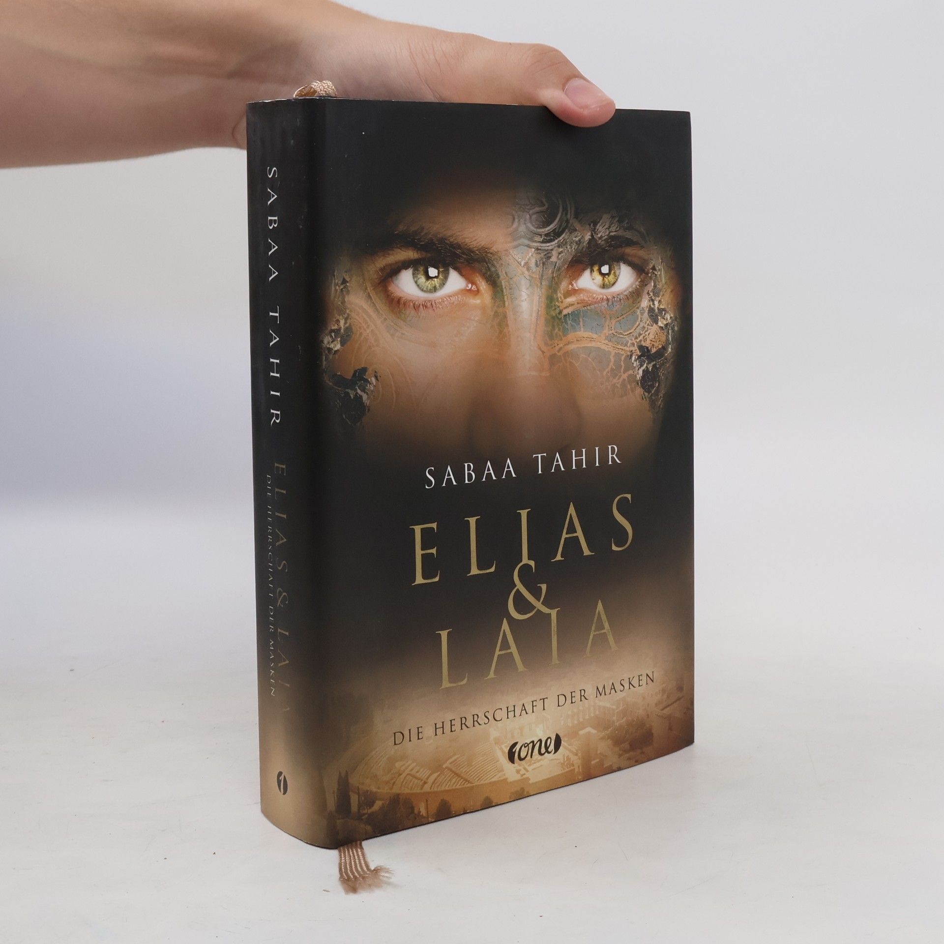 Sabaa Tahir Elias & Laia