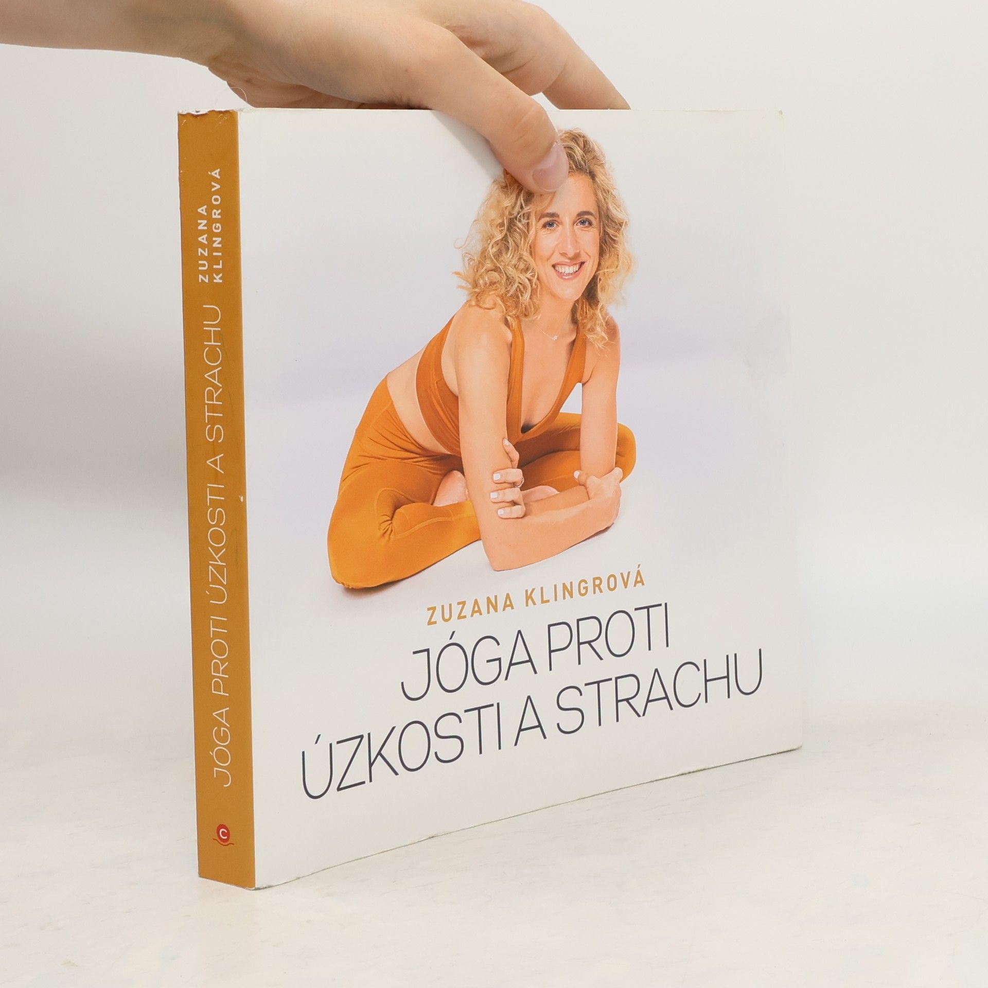 Zuzka Klingrová Jóga proti úzkosti a strachu