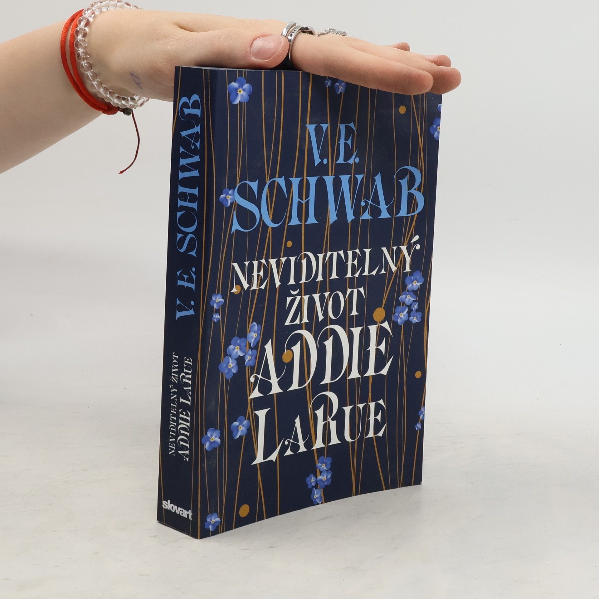 Victoria Schwab Neviditelný život Addie LaRue