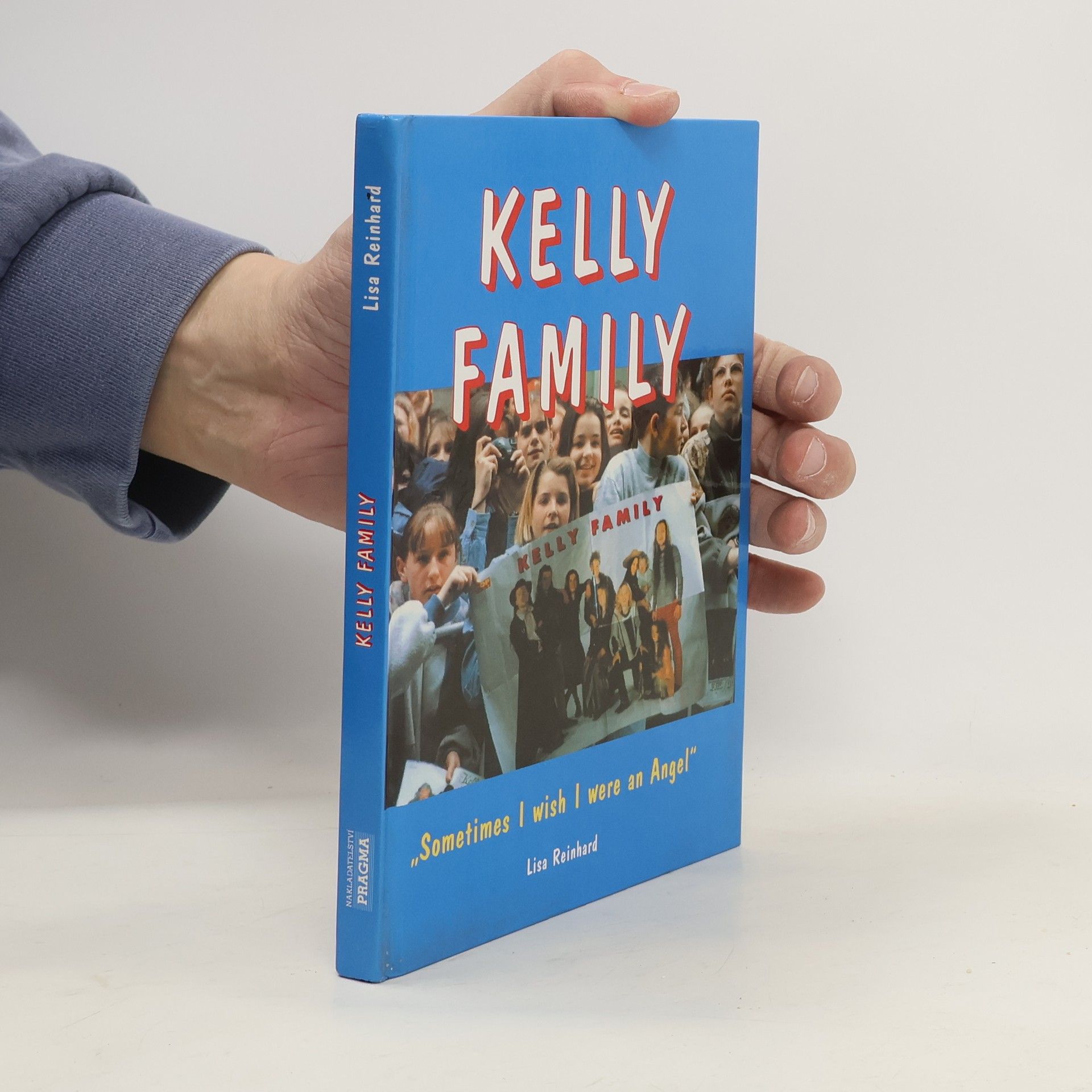 Lisa Reinhard Kelly Family : sometimes I wish I were an angel