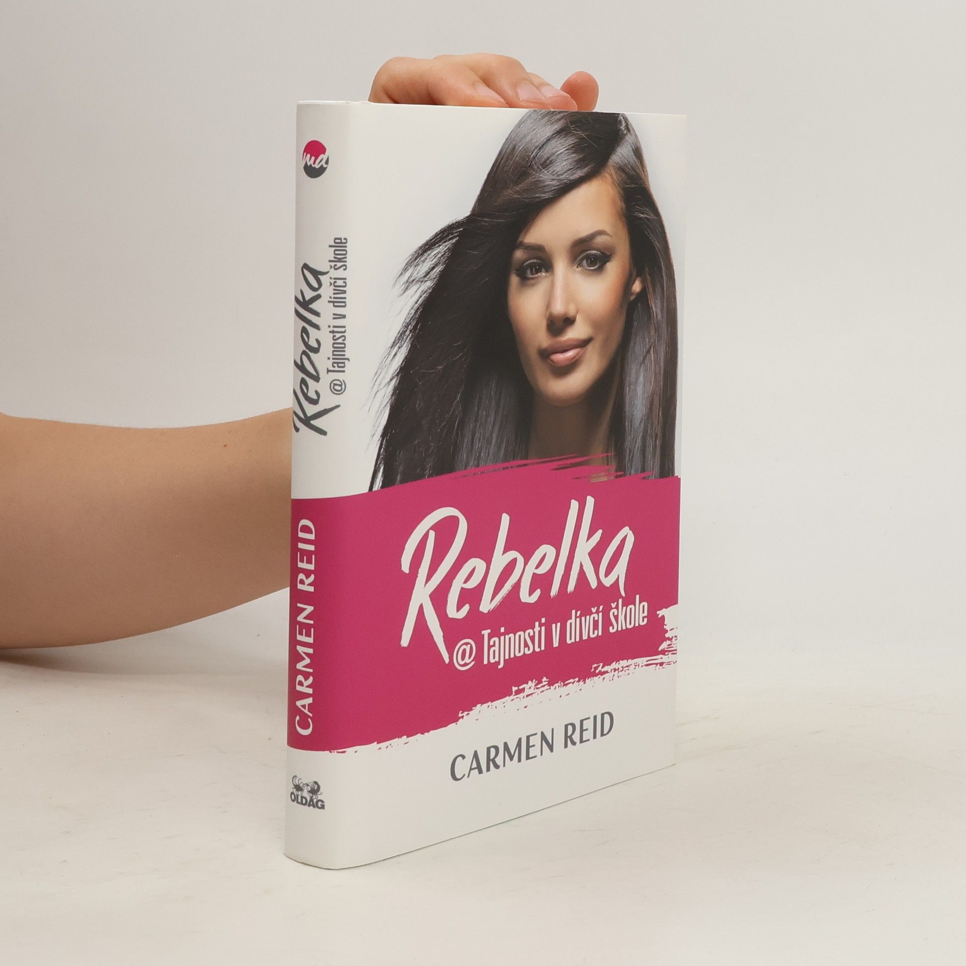 Carmen Reid Rebelka @ Tajnosti v dívčí škole