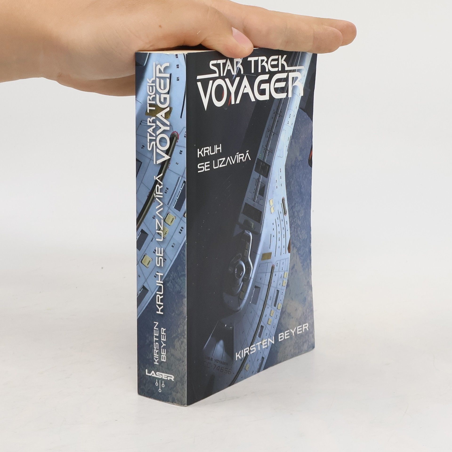 Kirsten Beyer Kruh se uzavírá