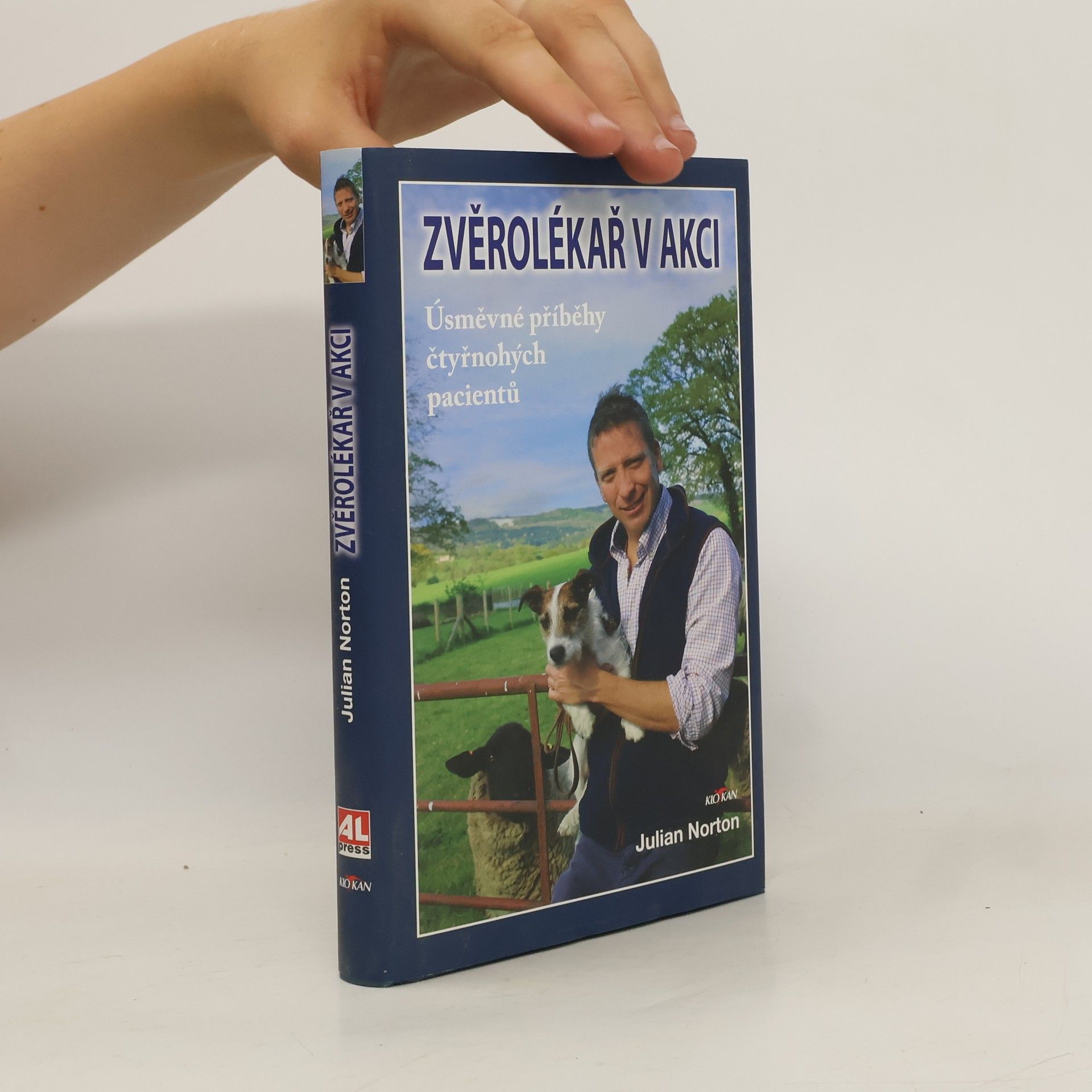 Julian Norton Zvěrolékař v akci. Úsměvné příhody čtyřnohých pacientů