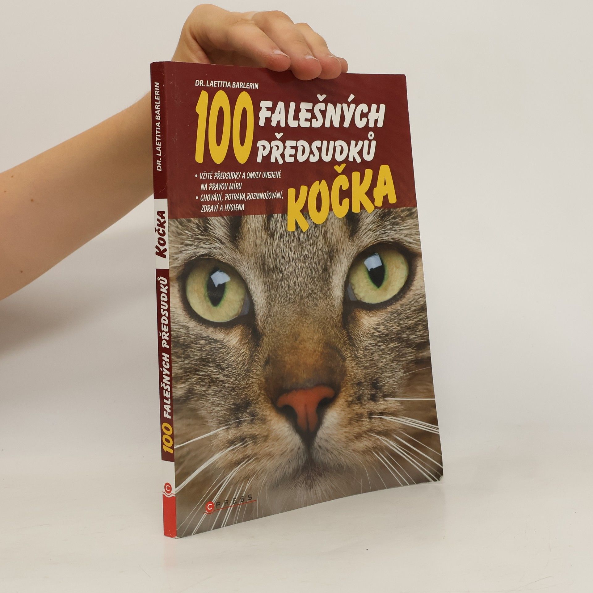 Laetitia Barlerin Kočka. 100 falešných předsudků