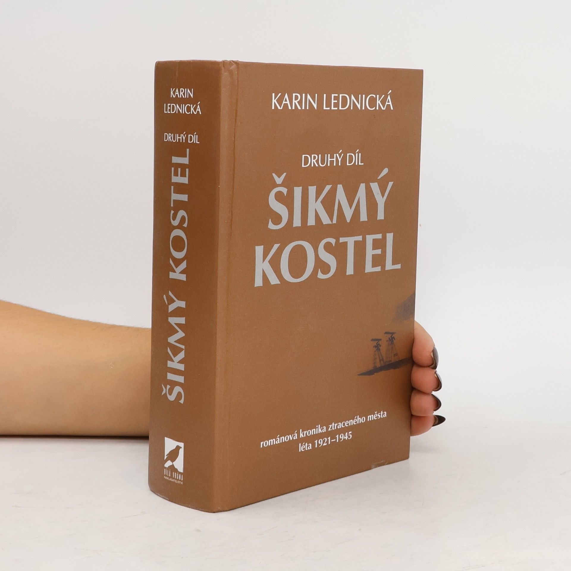 Karin Lednická Šikmý kostel 2