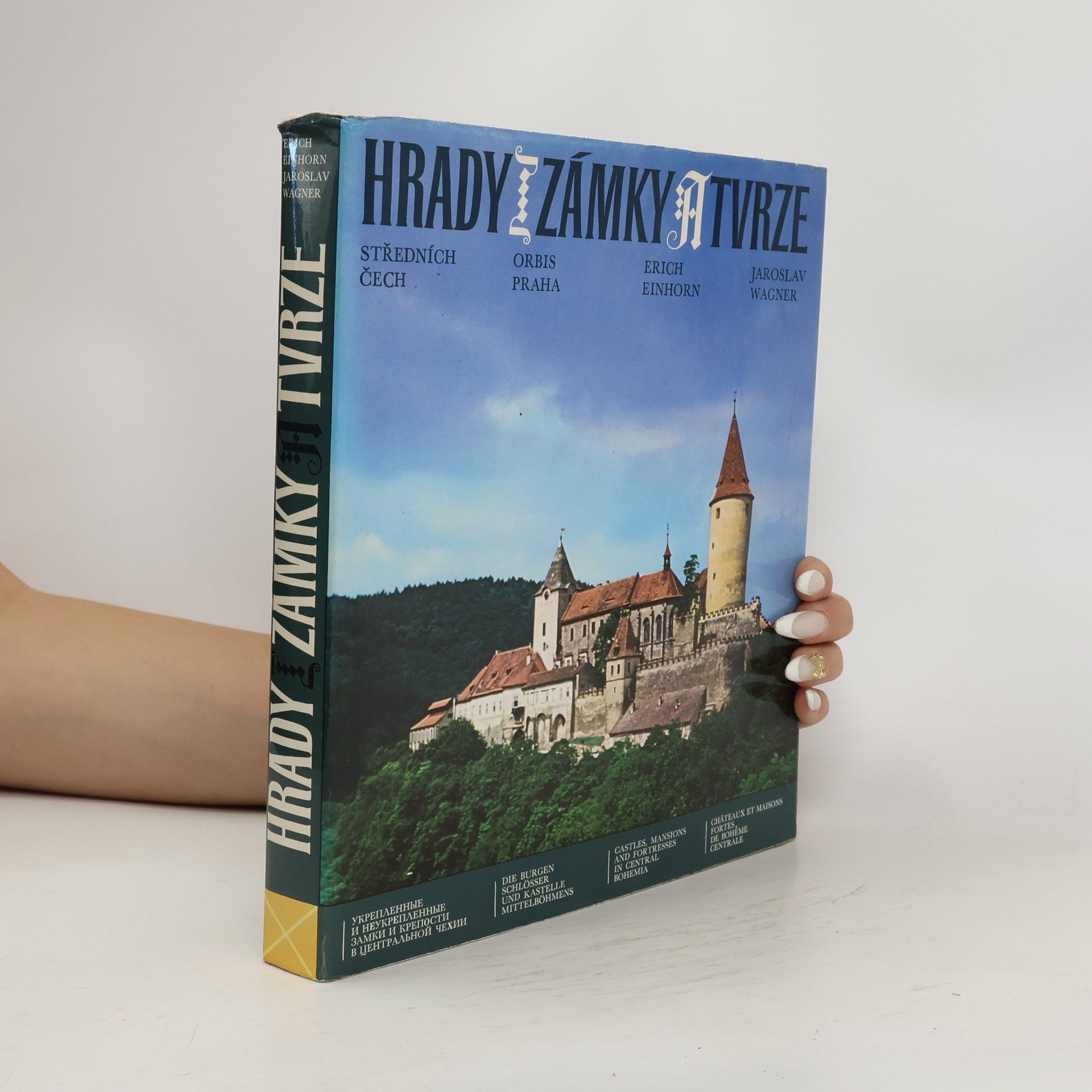 Hrady, zámky a tvrze středních Čech