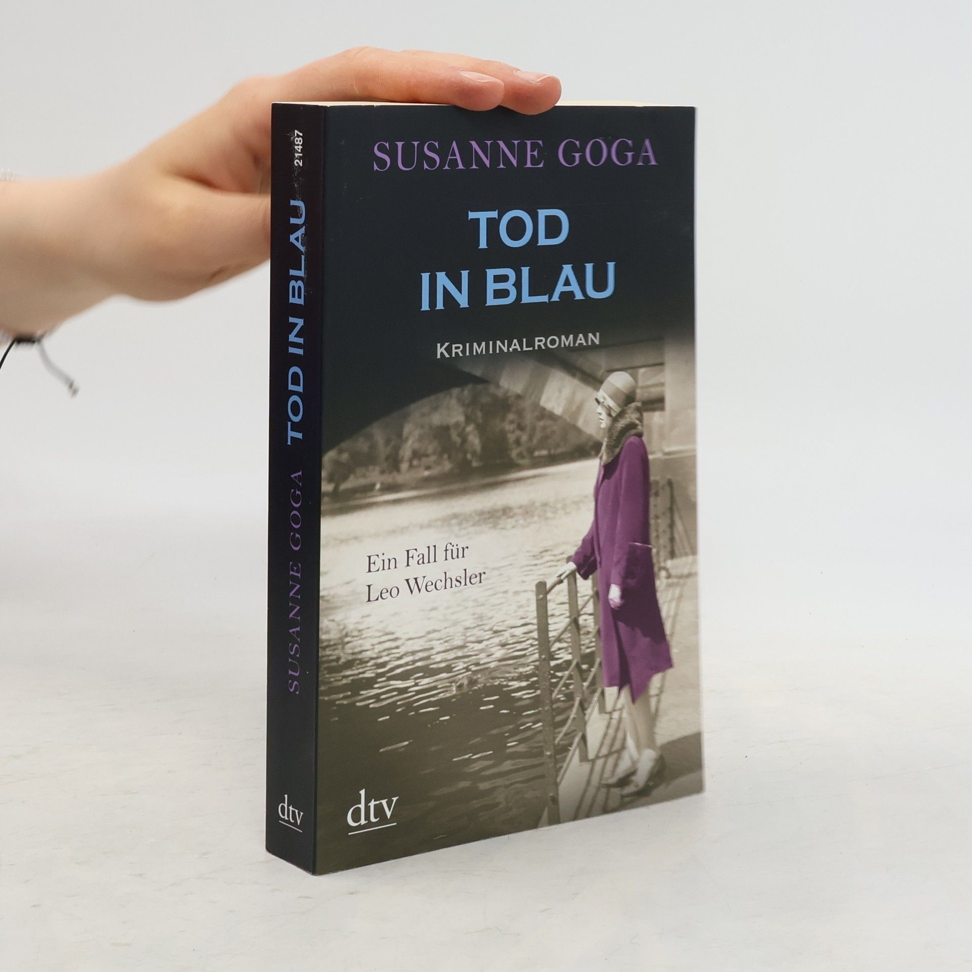 Susanne Goga Tod in Blau