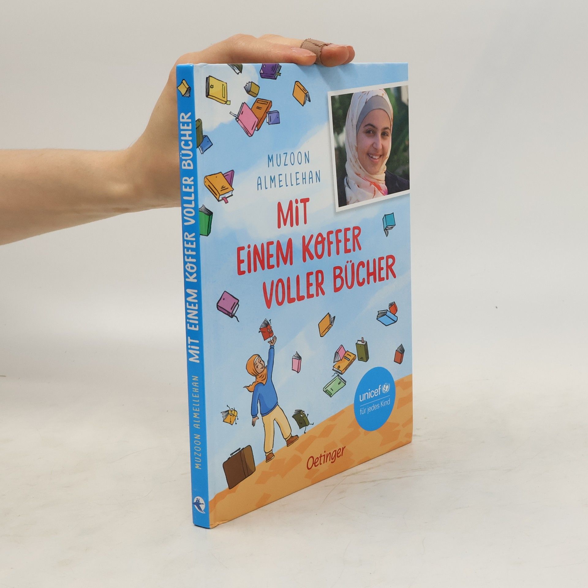 Muzoon Almellehan Mit einem Koffer voller Bücher
