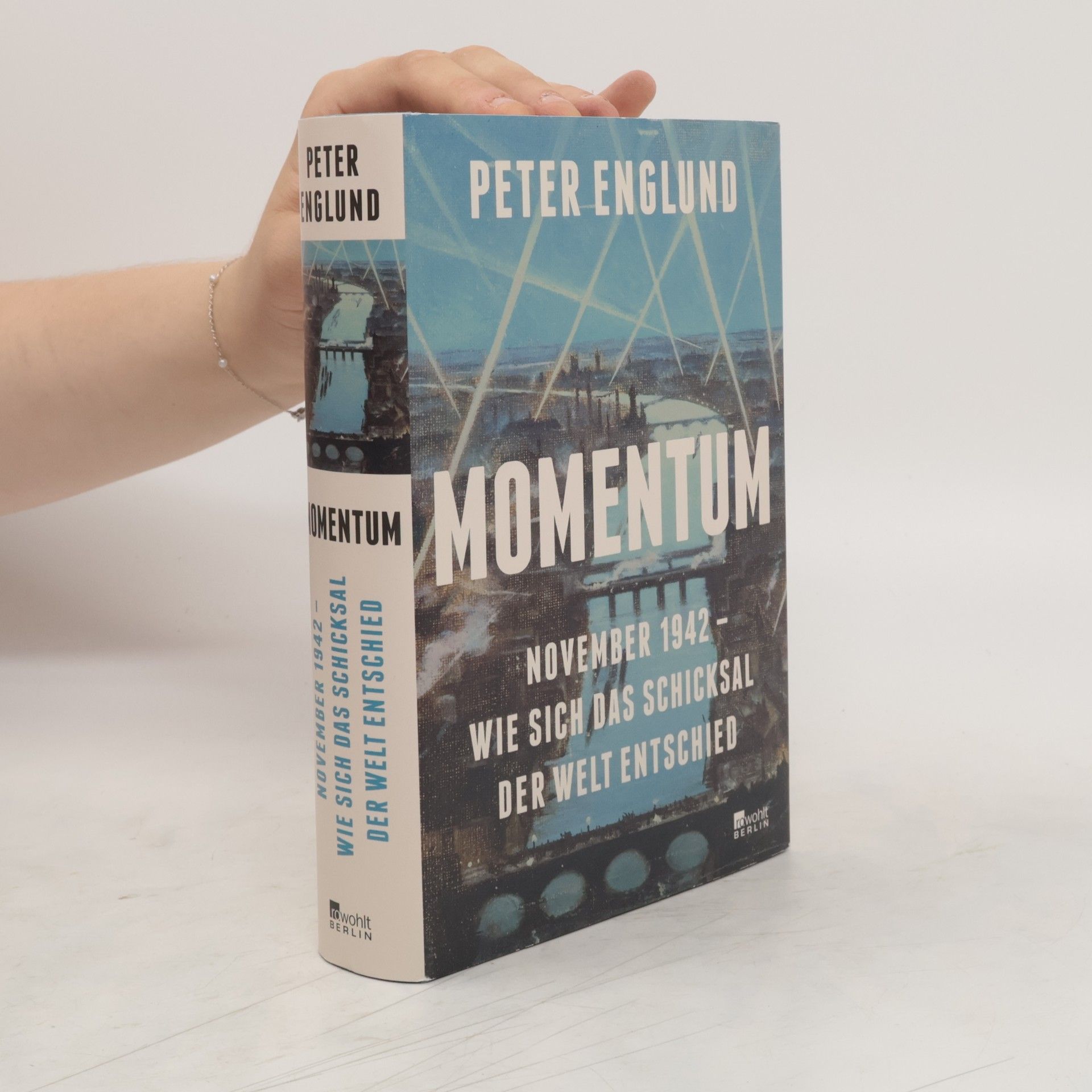 Peter Englund Momentum