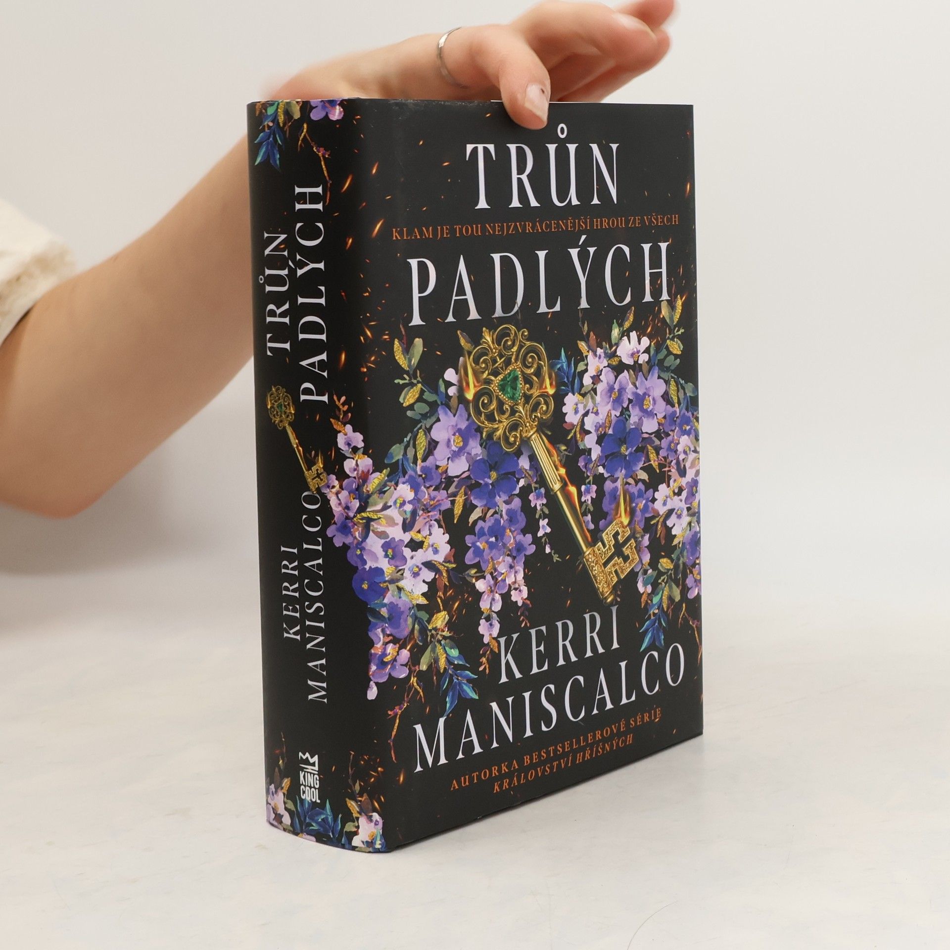 Kerri Maniscalco Trůn padlých. Princové hříchů 1