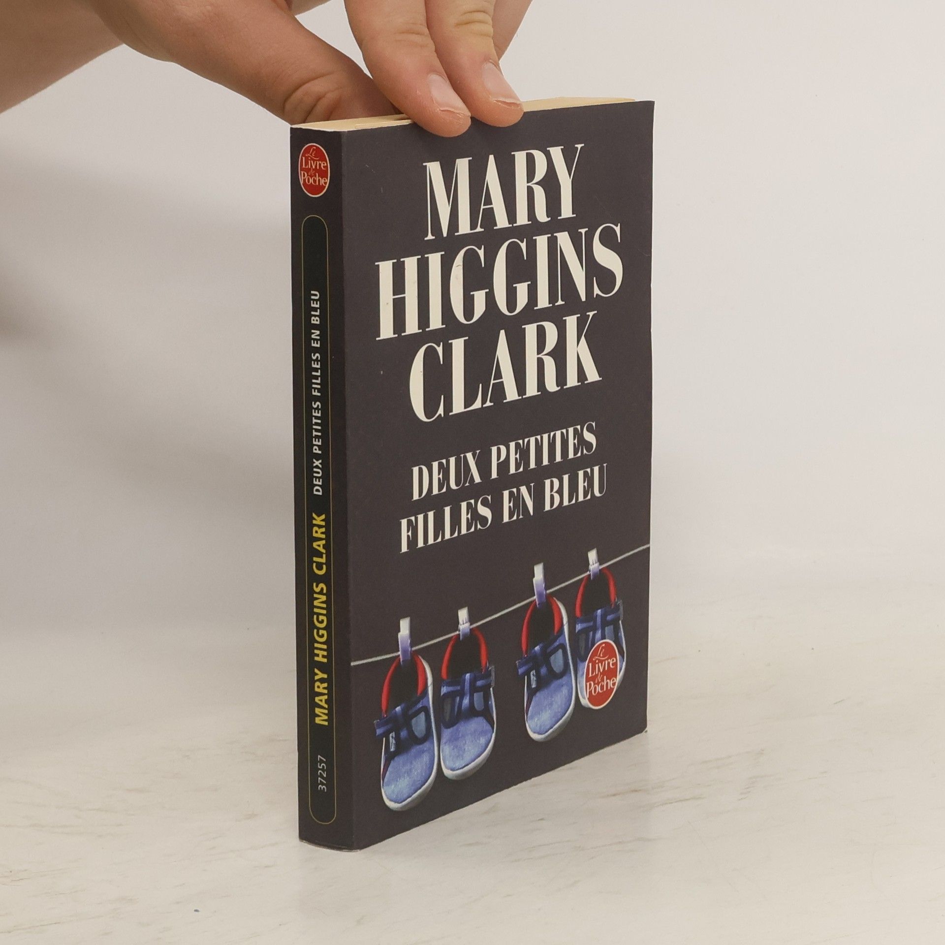 Mary Higgins Clark Deux petites filles en bleu