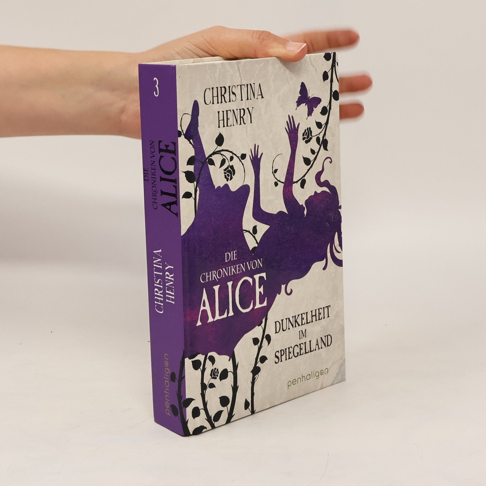 Christina Henry Die Chroniken von Alice. Dunkelheit im Spiegelland