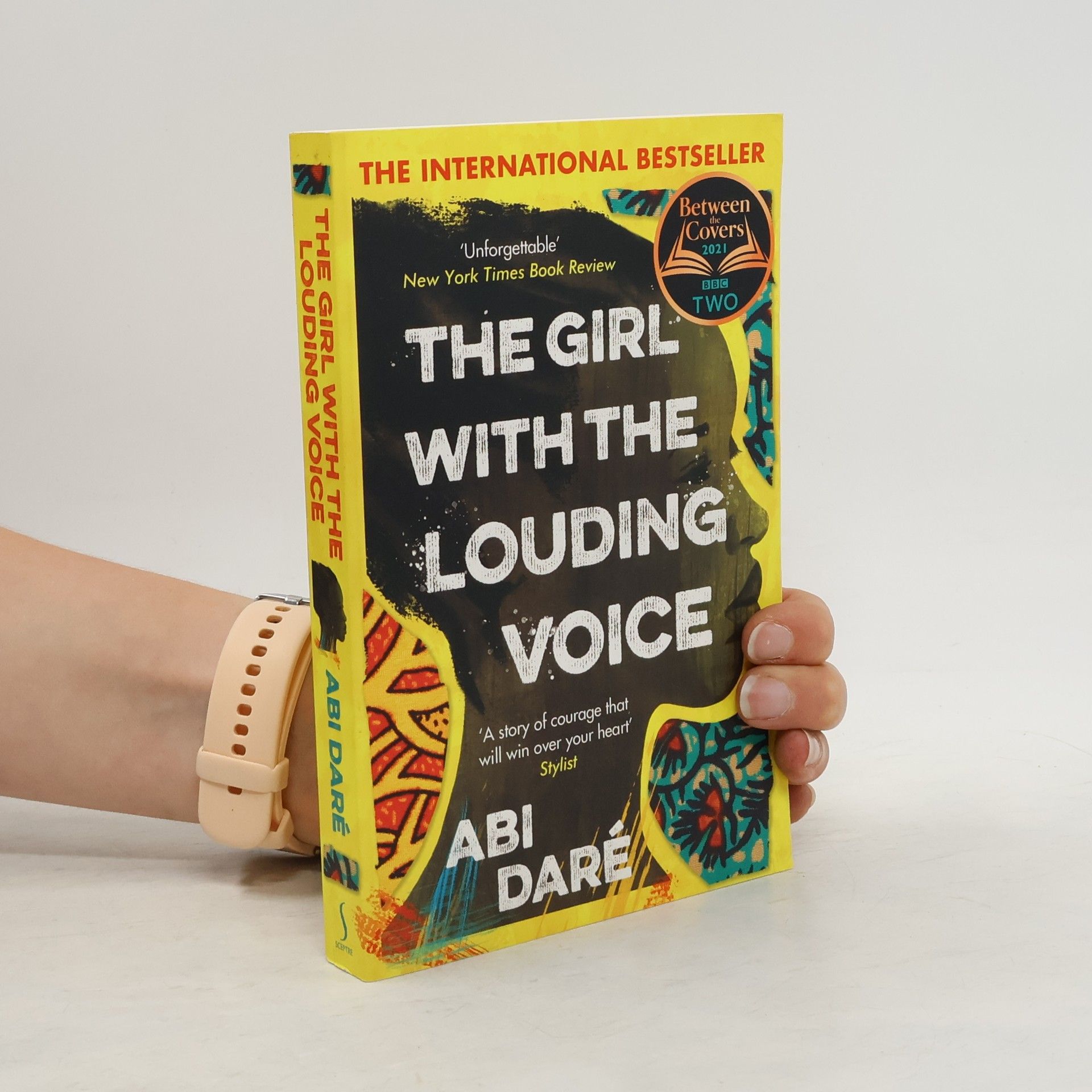 Abi Daré The girl with the louding voice
