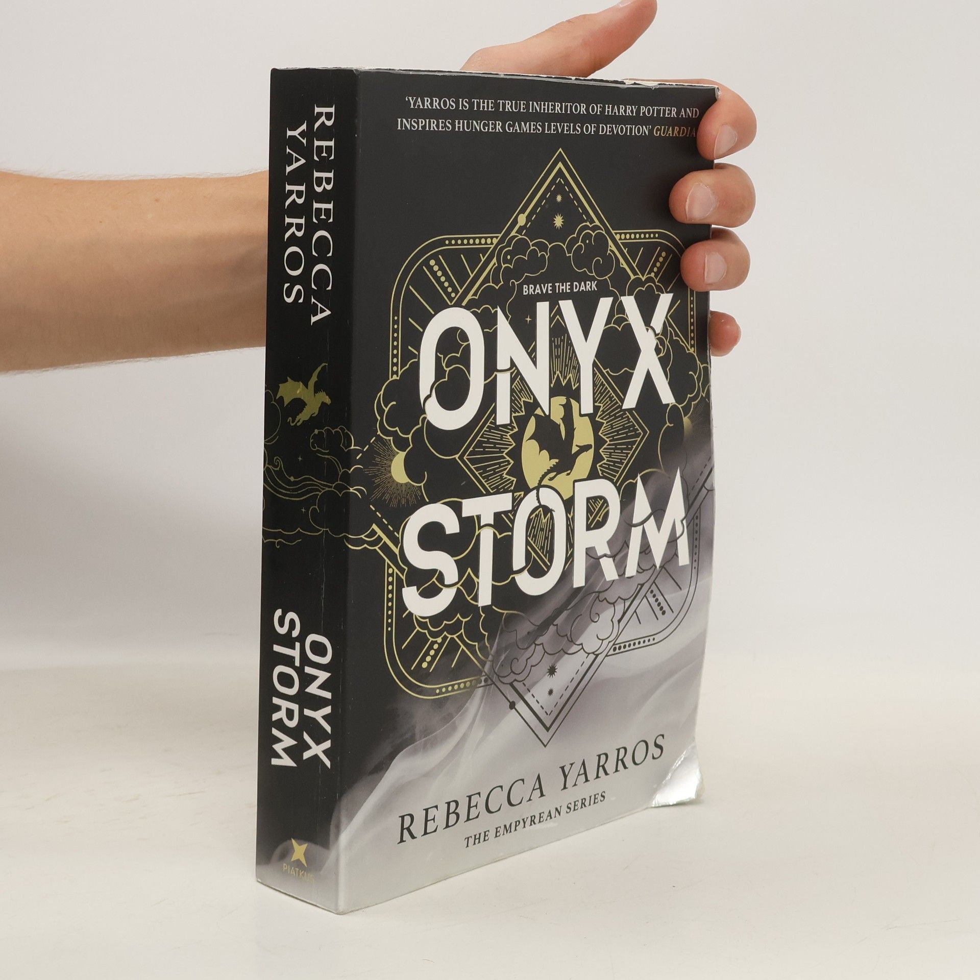 Rebecca Yarros Onyx Storm