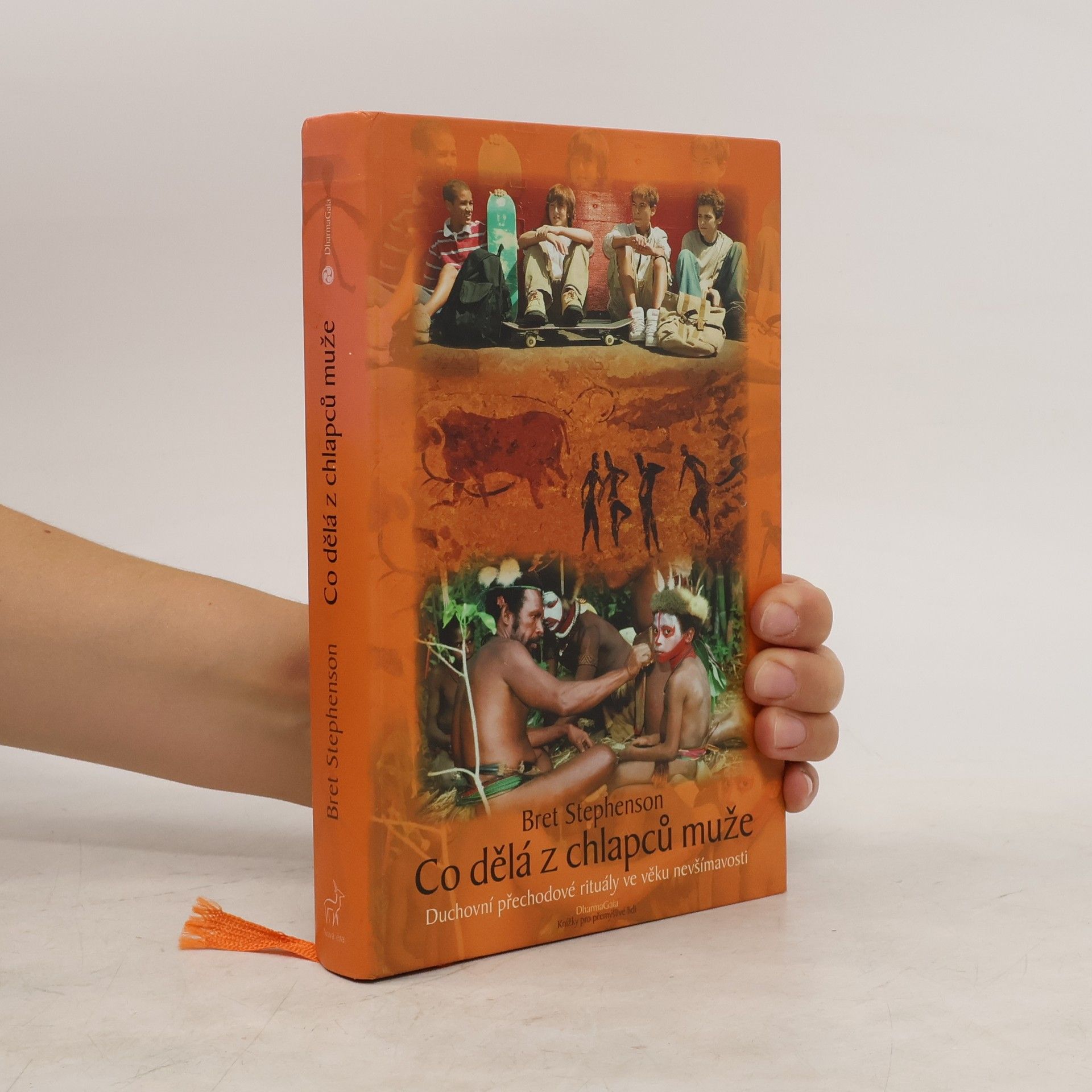 Bret Stephenson Co dělá z chlapců muže. Duchovní přechodové rituály ve věku nevšímavosti