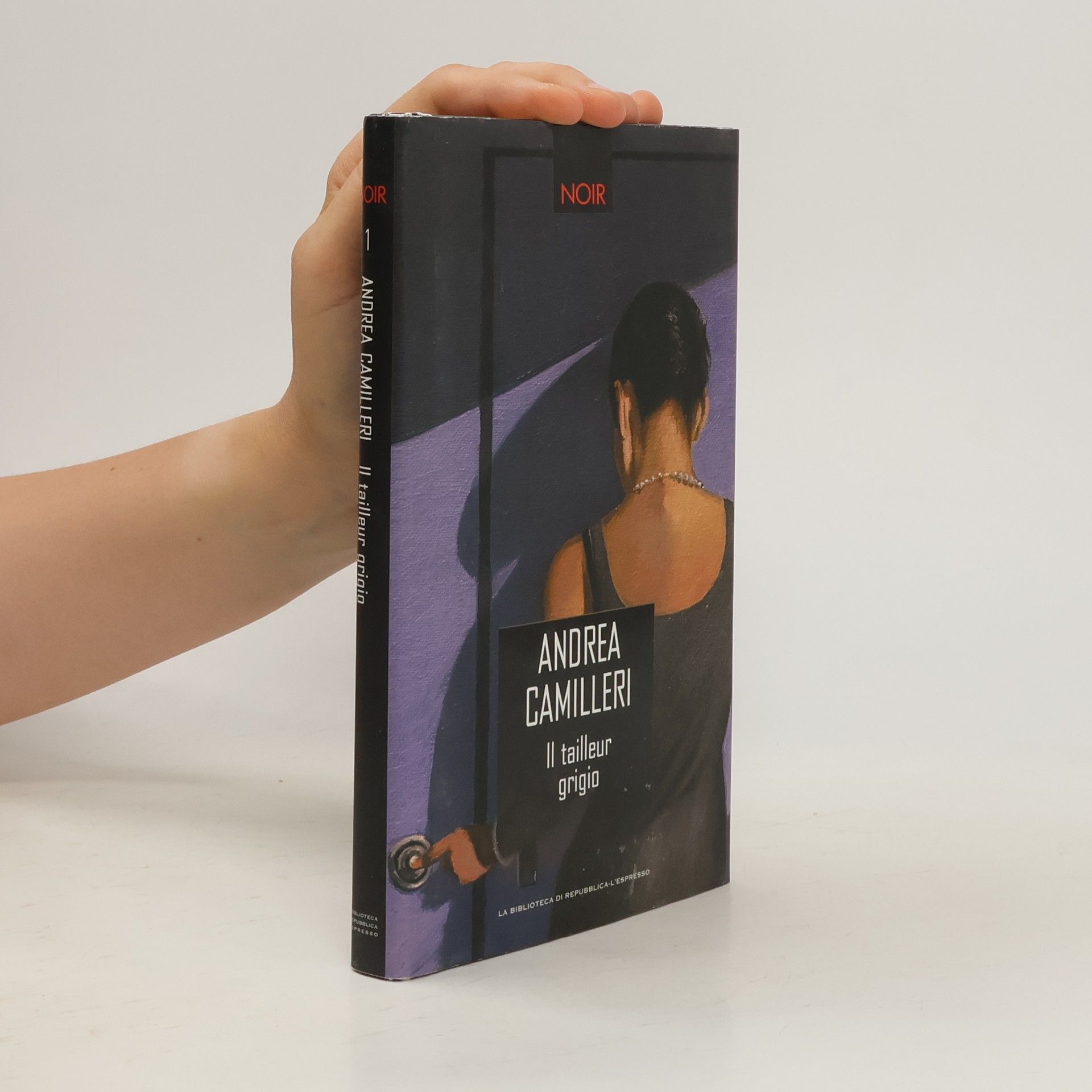 Andrea Camilleri Il tailleur grigio