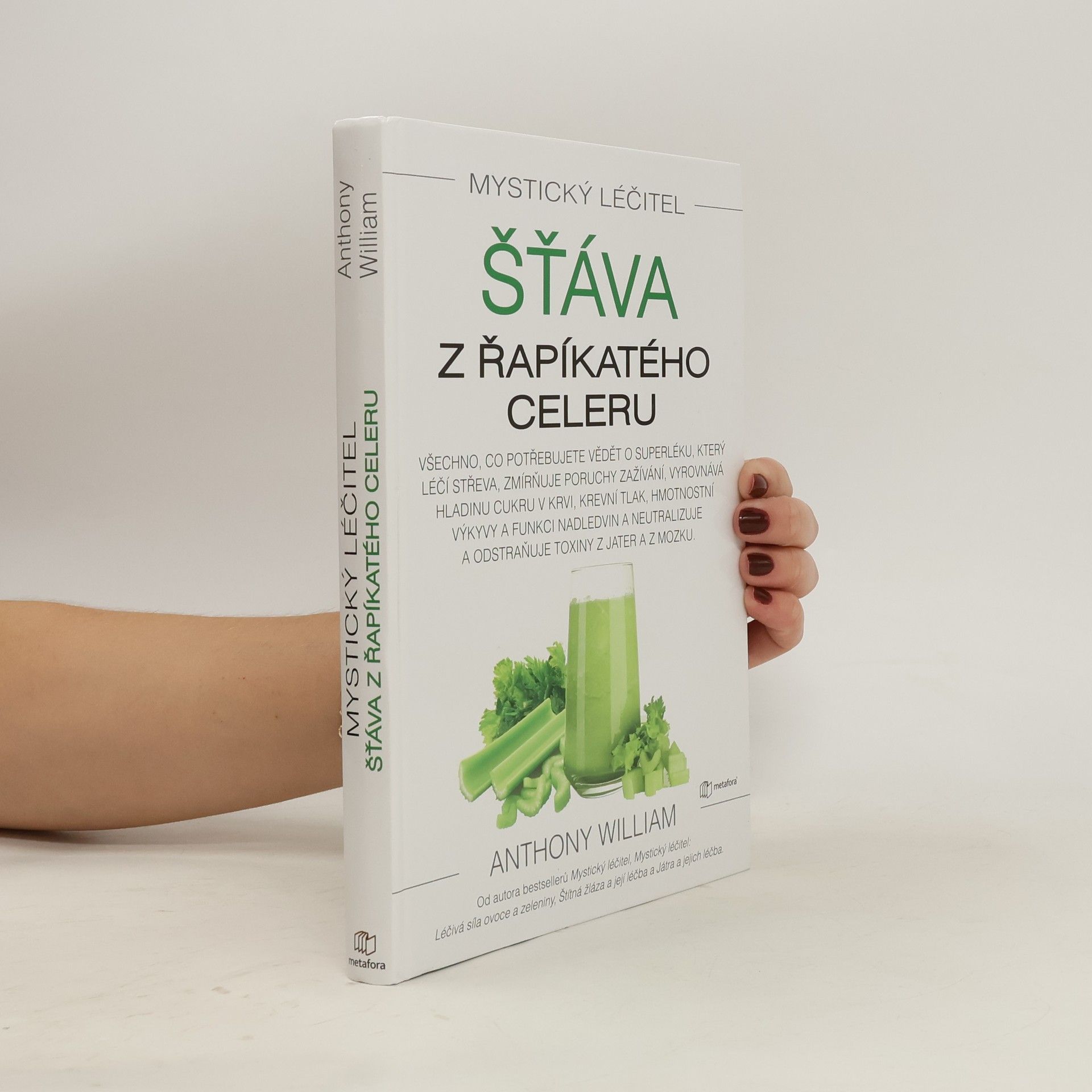 Anthony William Šťáva z řapíkatého celeru