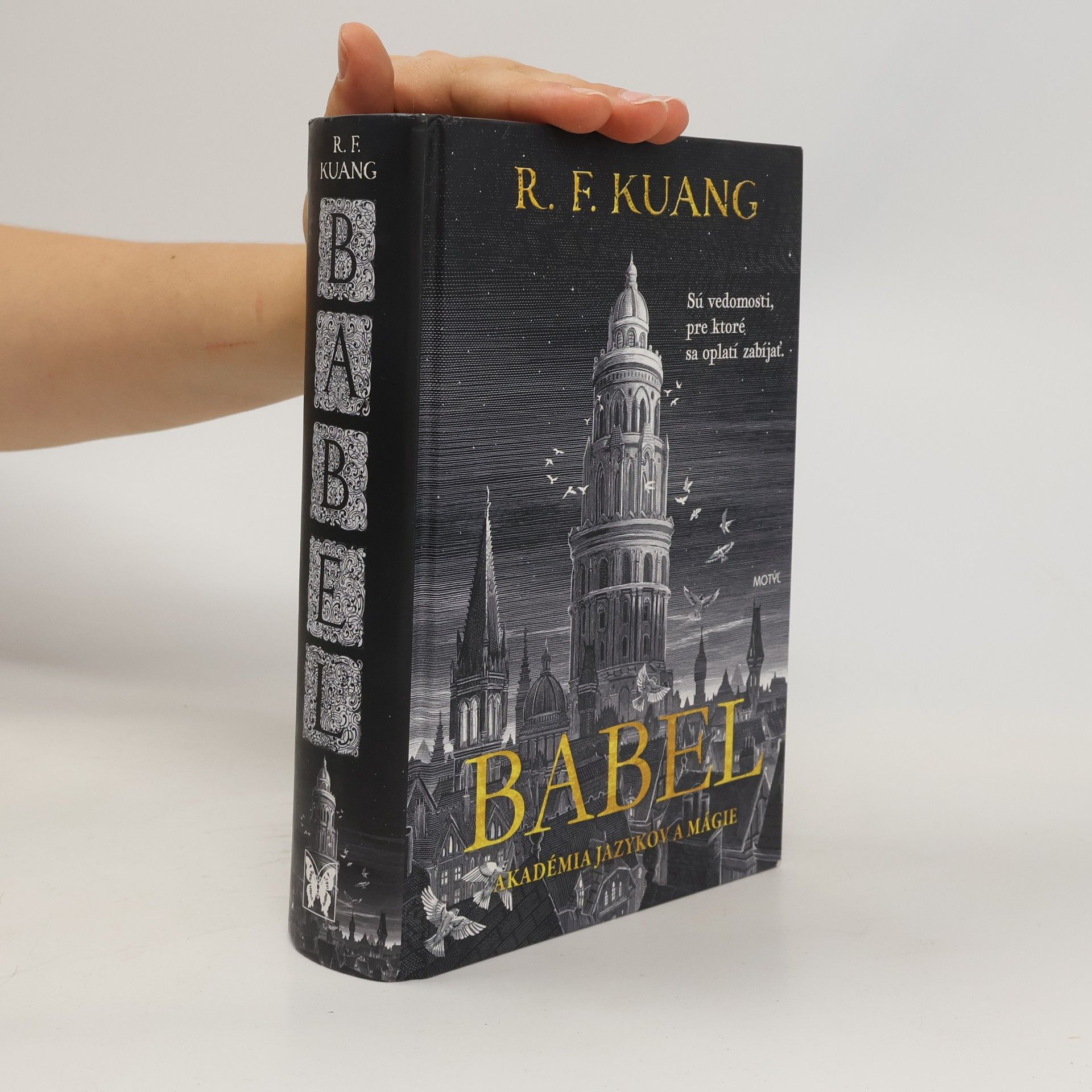 R.F. Kuang Babel. Akadémia jazykov a mágie