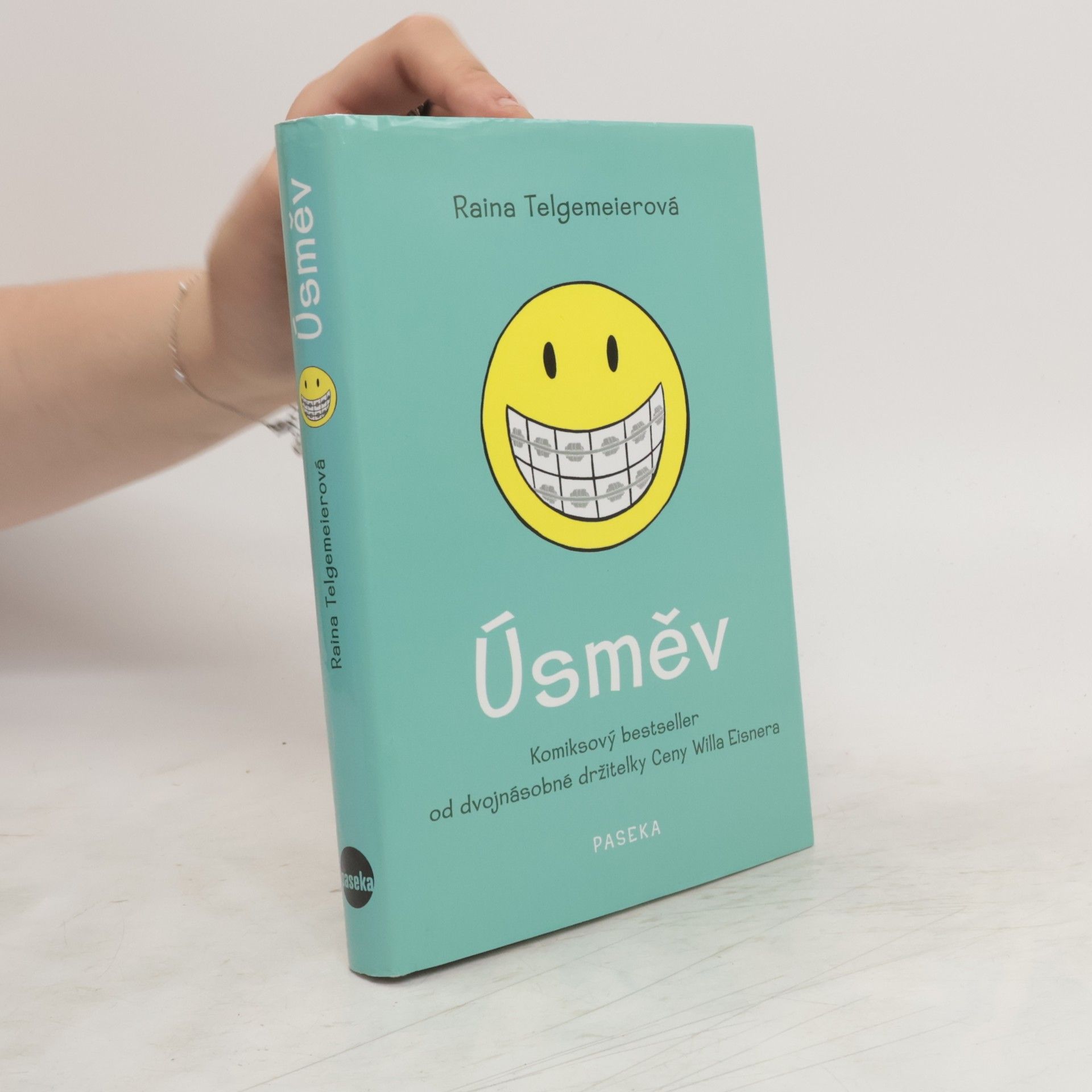 Raina Telgemeier Úsměv