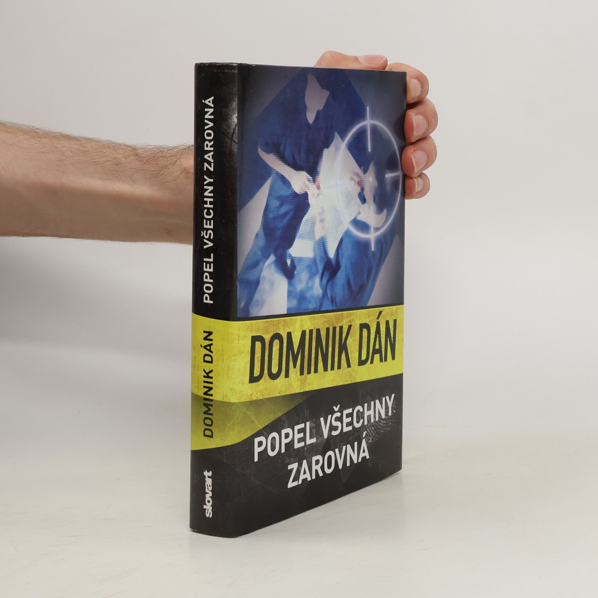 Dominik Dán Popel všechny zarovná