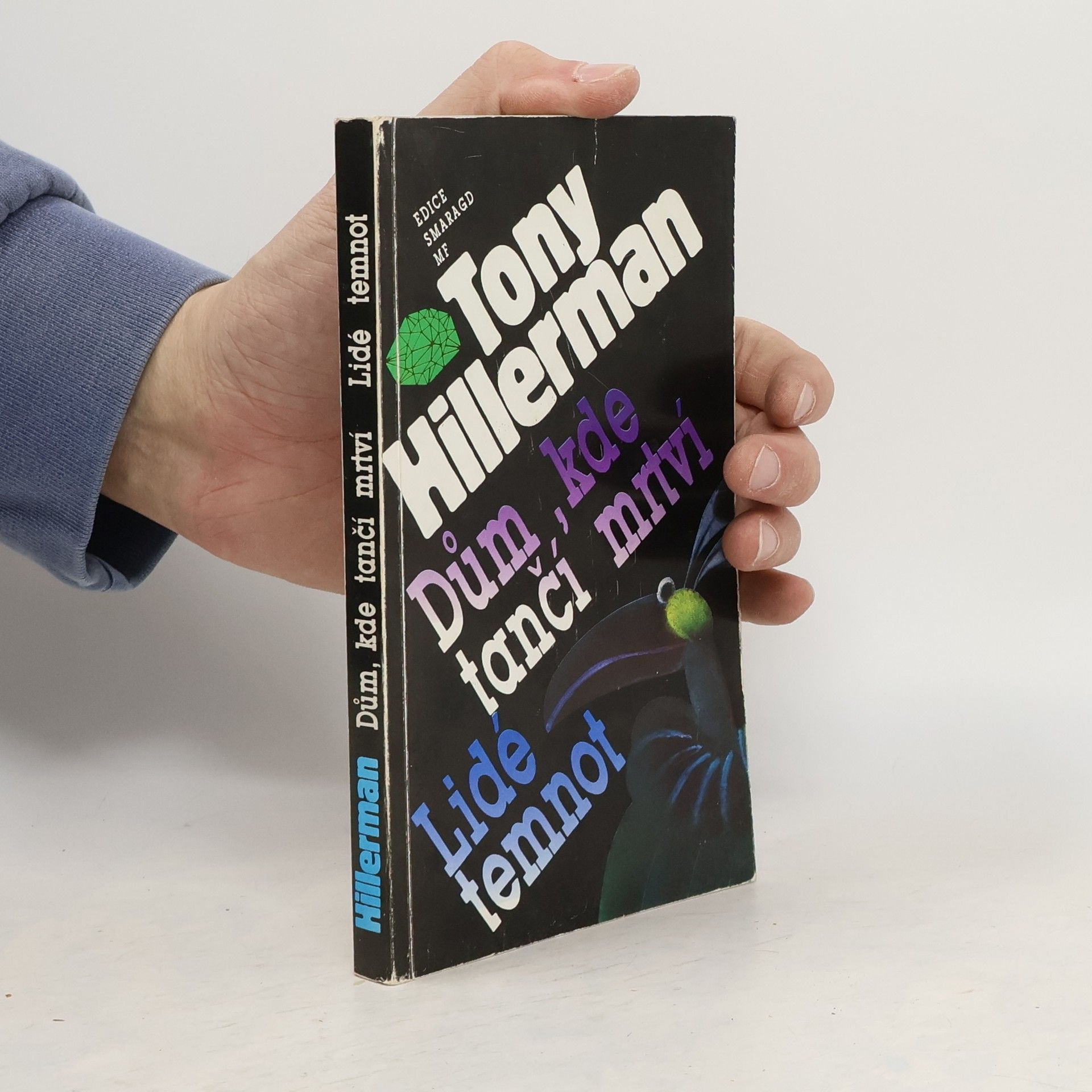 Tony Hillerman Dům, kde tančí mrtví ; Lidé temnot
