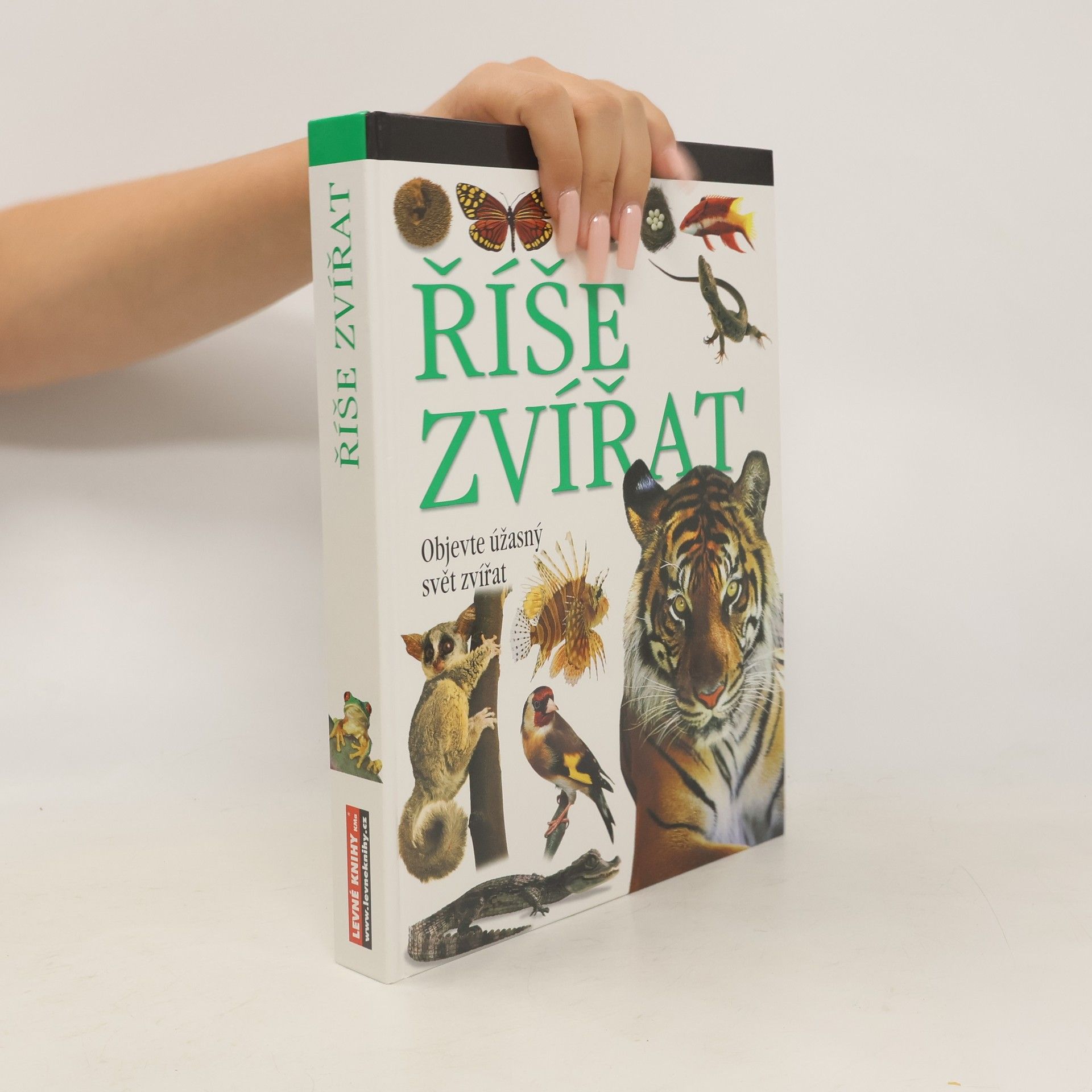 AA.VV. Říše zvířat