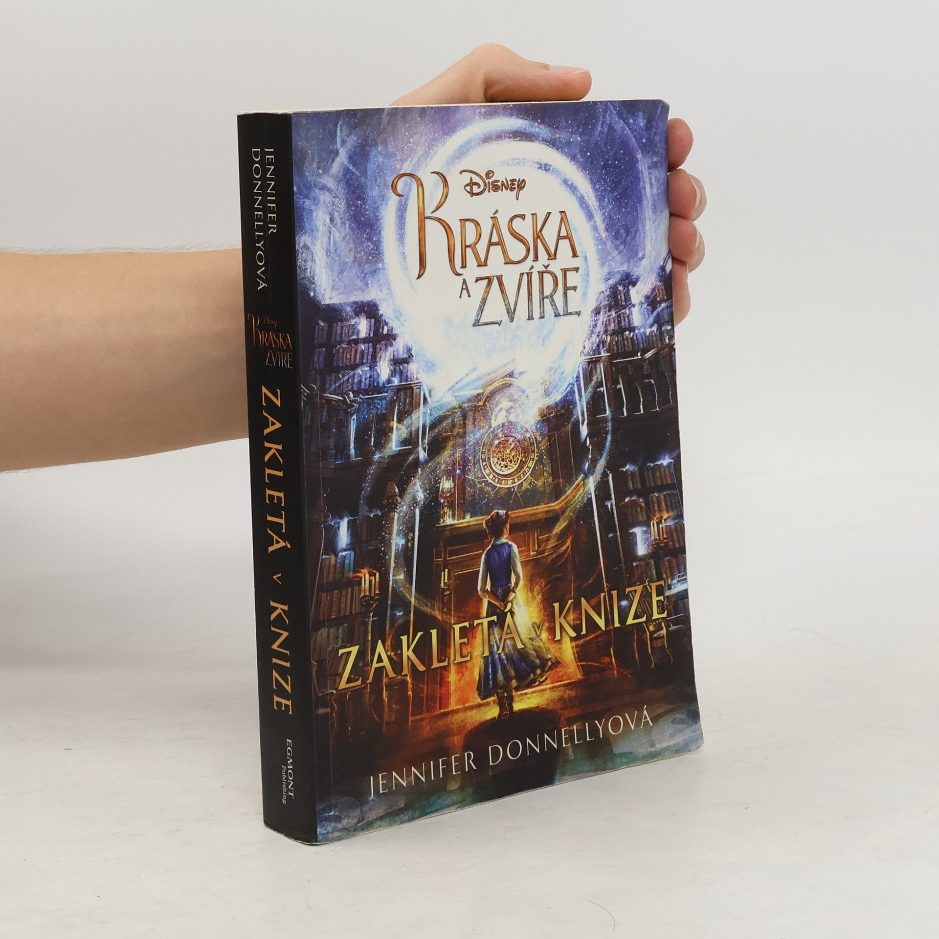 Kráska a zvíře: Zakletá v knize