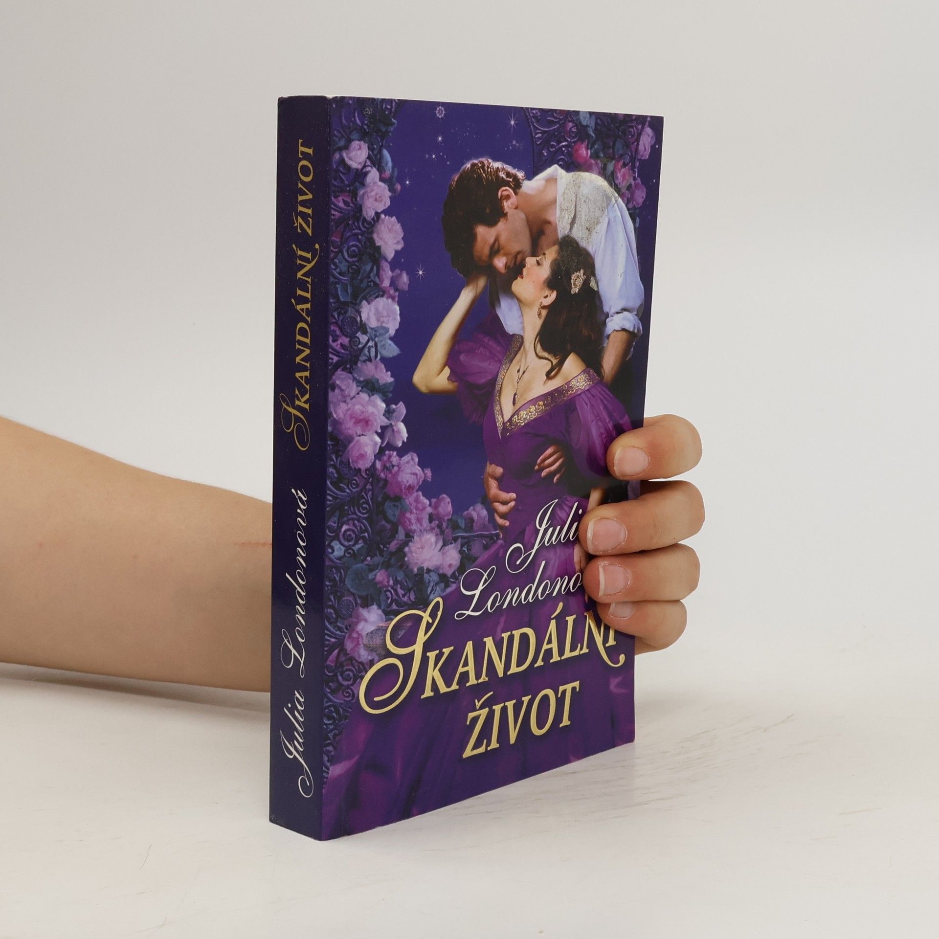 Barbara Cartland Zachraň mě láskou