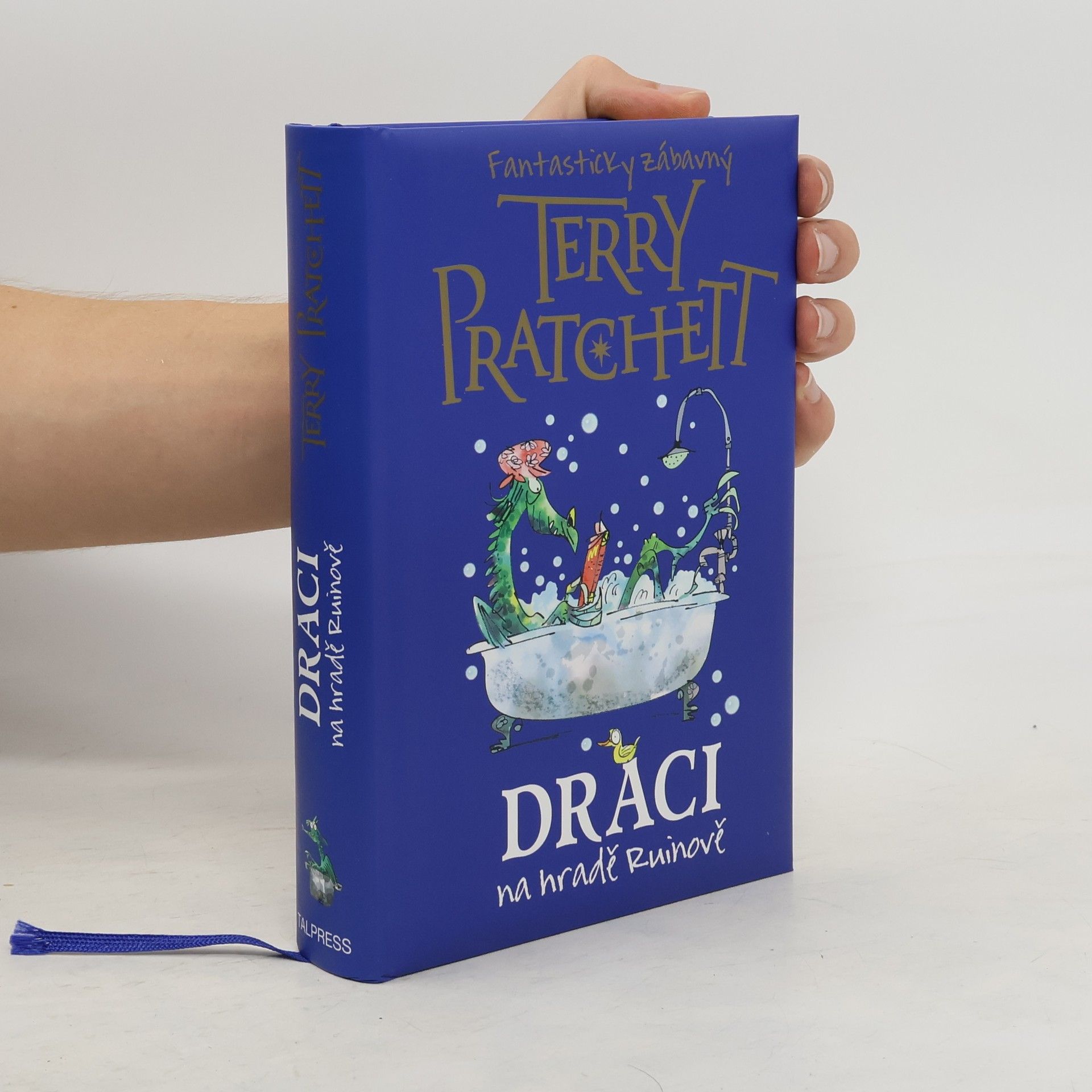 Terry Pratchett Draci na hradě Ruinově