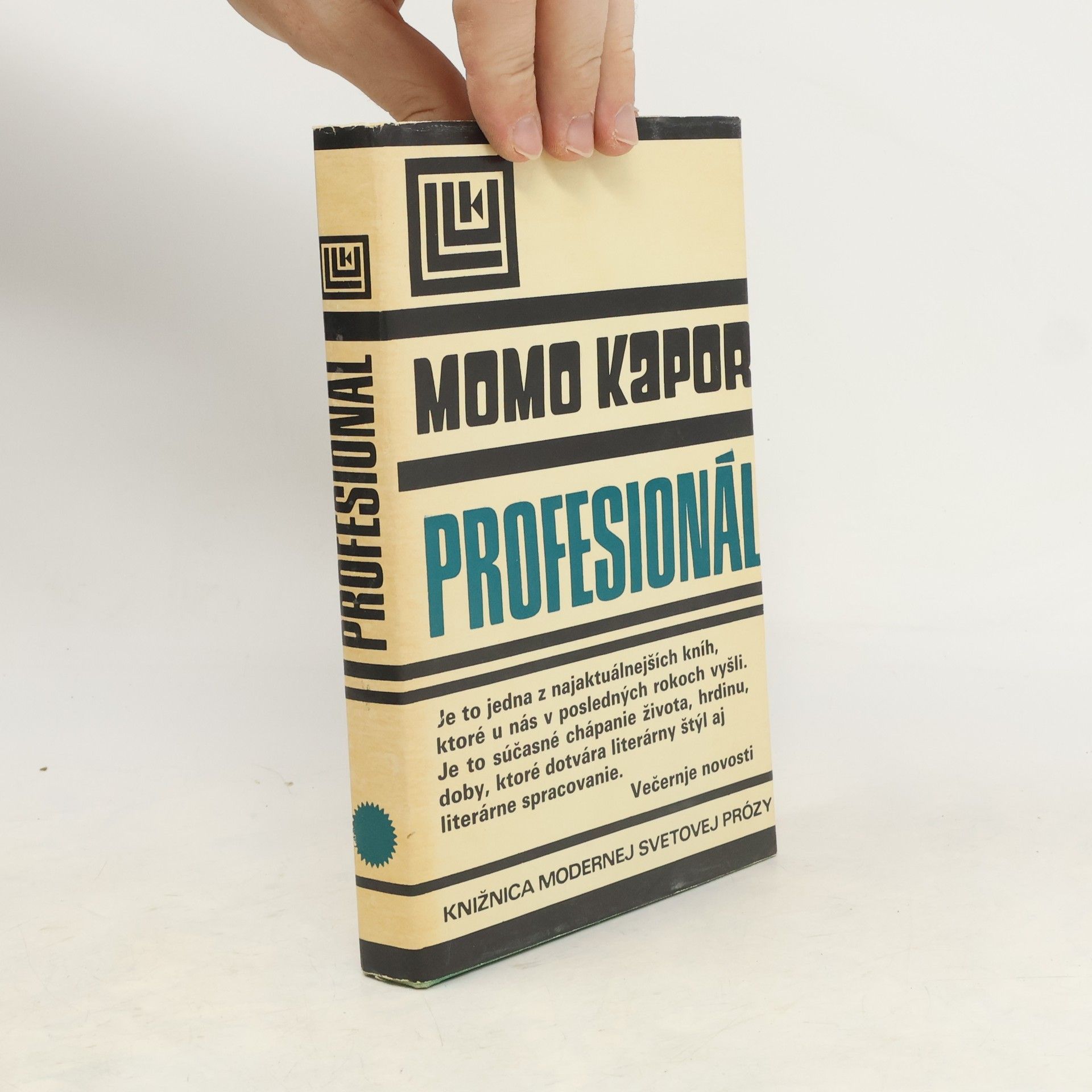 Momo Kapor Profesionál