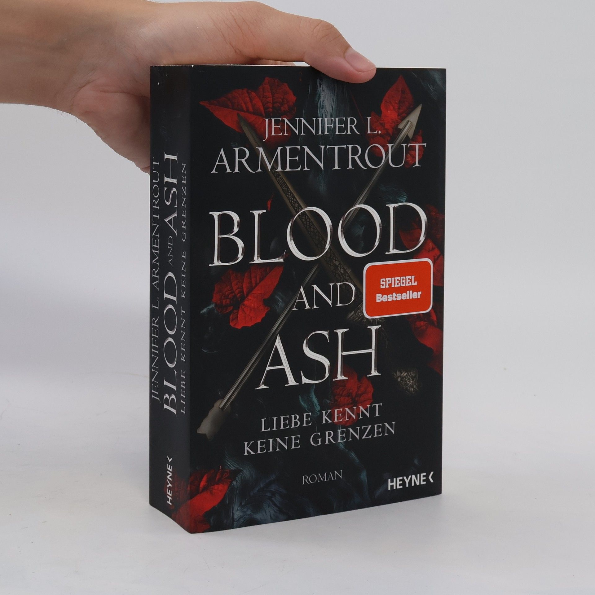 Jennifer L. Armentrout Blood and Ash. Liebe kennt keine Grenzen