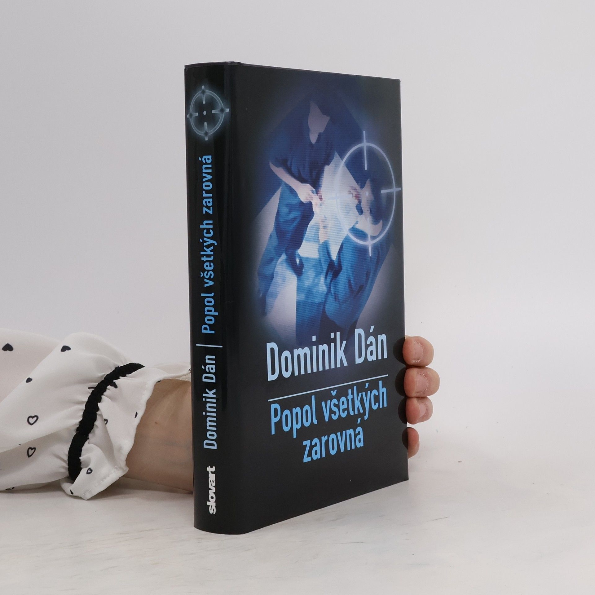 Dominik Dán Popol všetkých zarovná