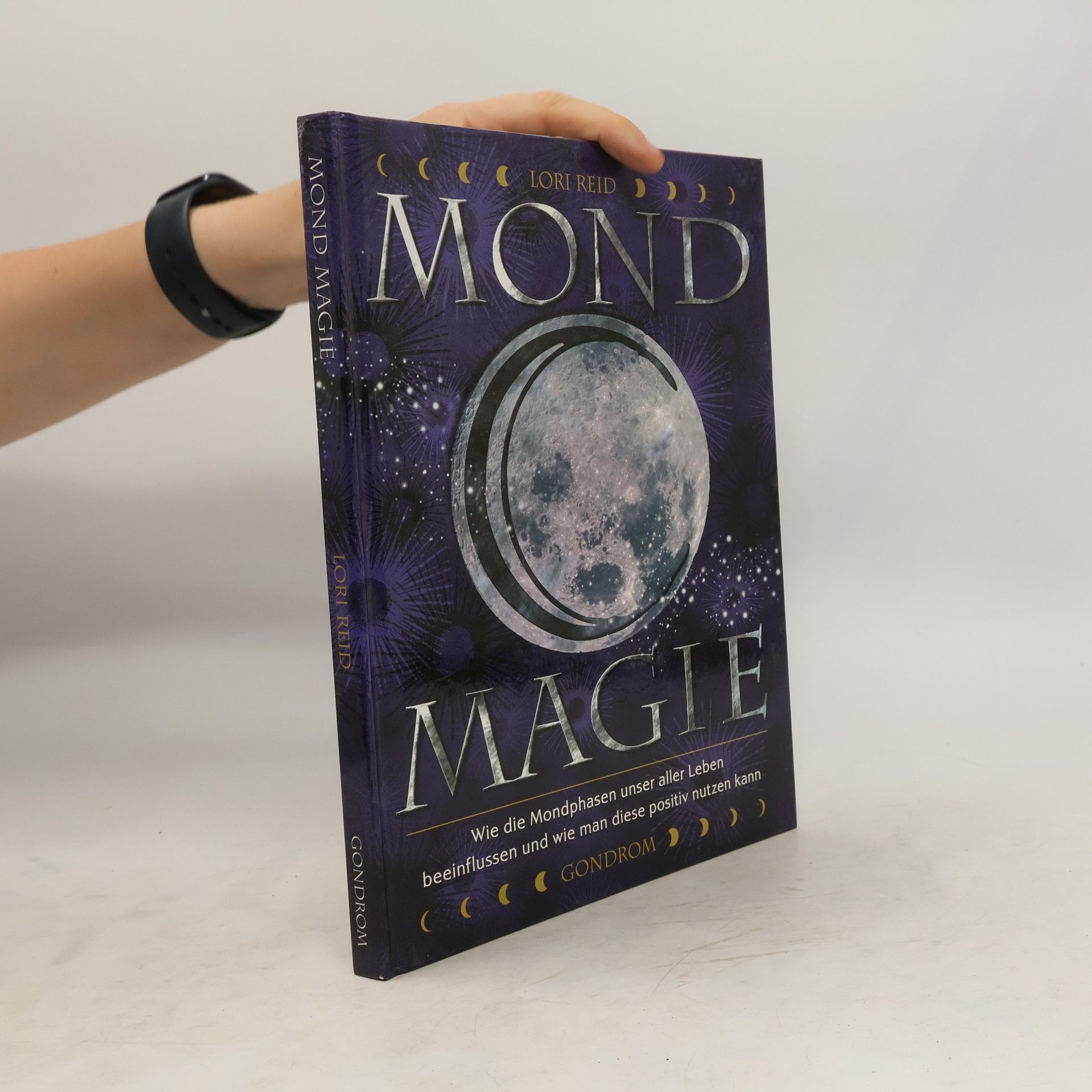 Lori Reid Mond-Magie