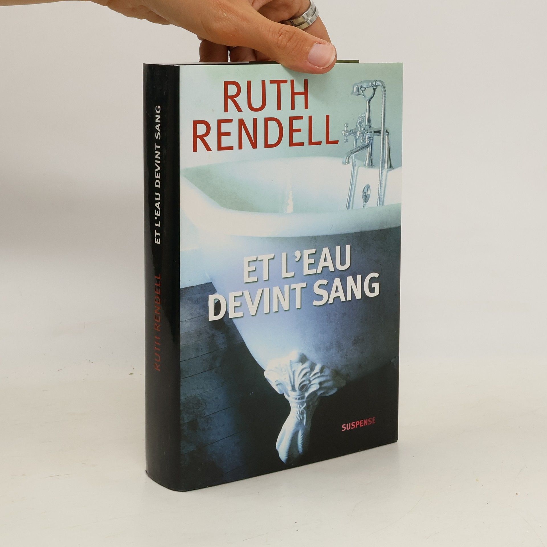 Ruth Rendell Et l'eau devint sang